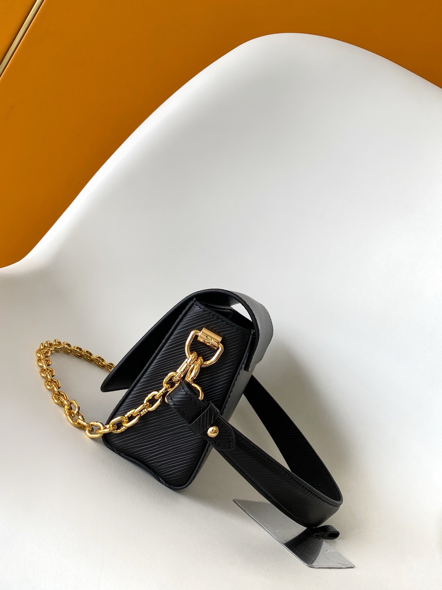 Louis Vuitton Twist MM Bag 'Black'