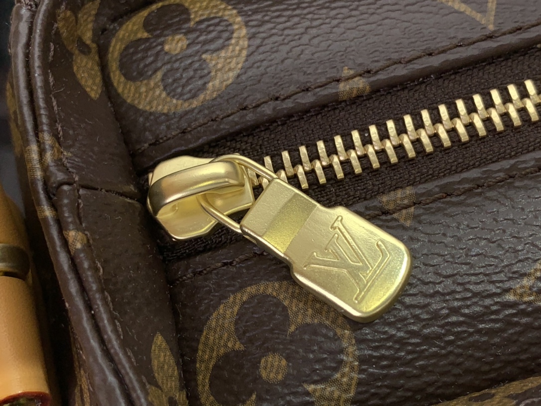 LOUIS VUITTON Vivacite MM shoulder bag Monogram M511