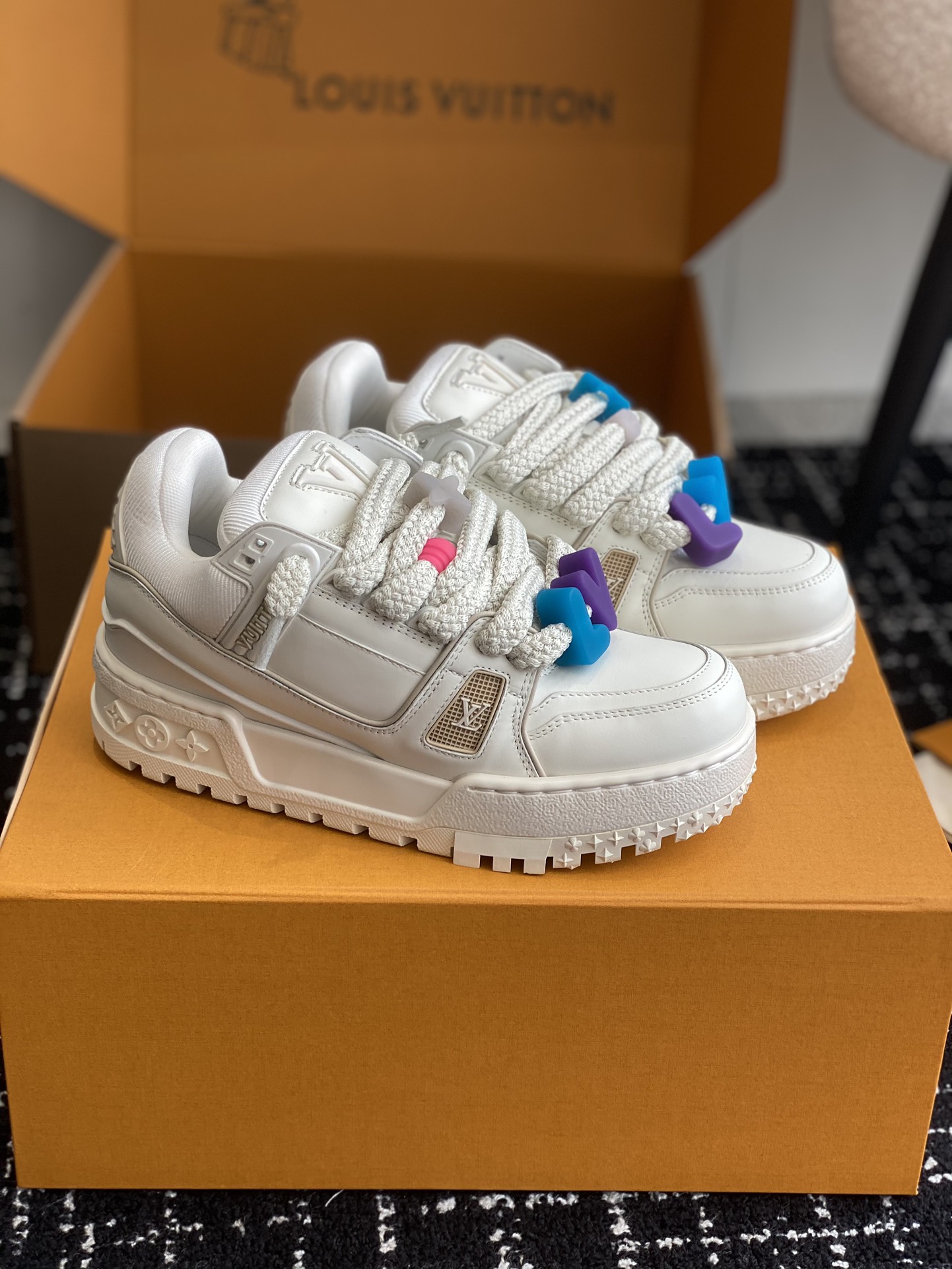 Louis Vuitton White Low Top Sneakers with Colorful LV Charms