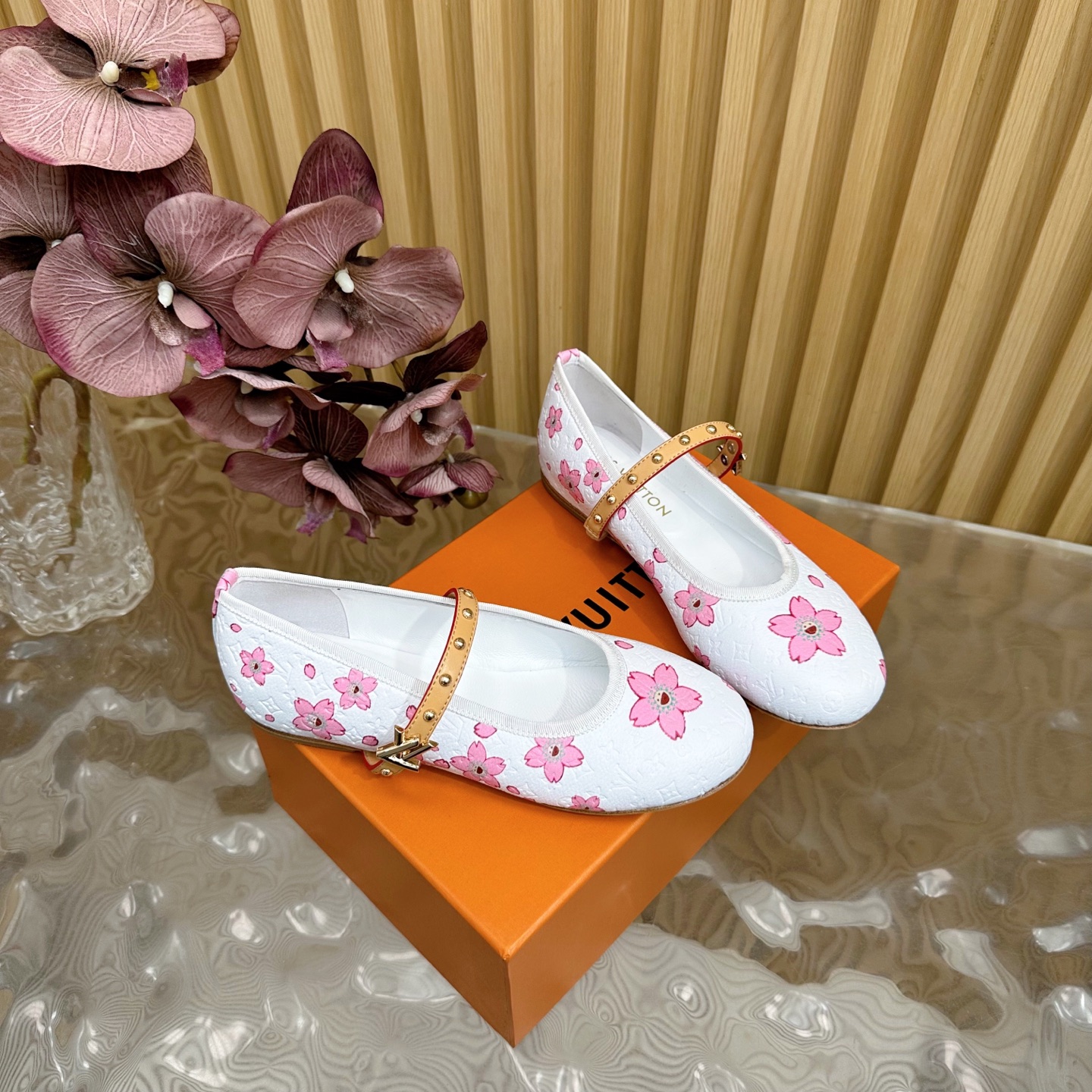 Louis Vuitton White Pink Floral Monogram Girls Mary Jane Shoes