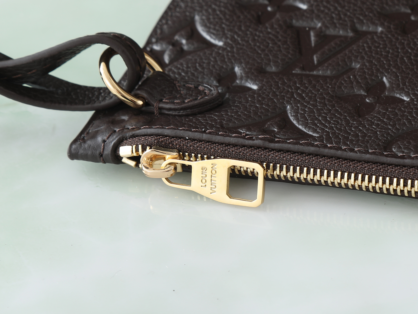 Louis Vuitton Women's Loop Hobo Bag 'Black'