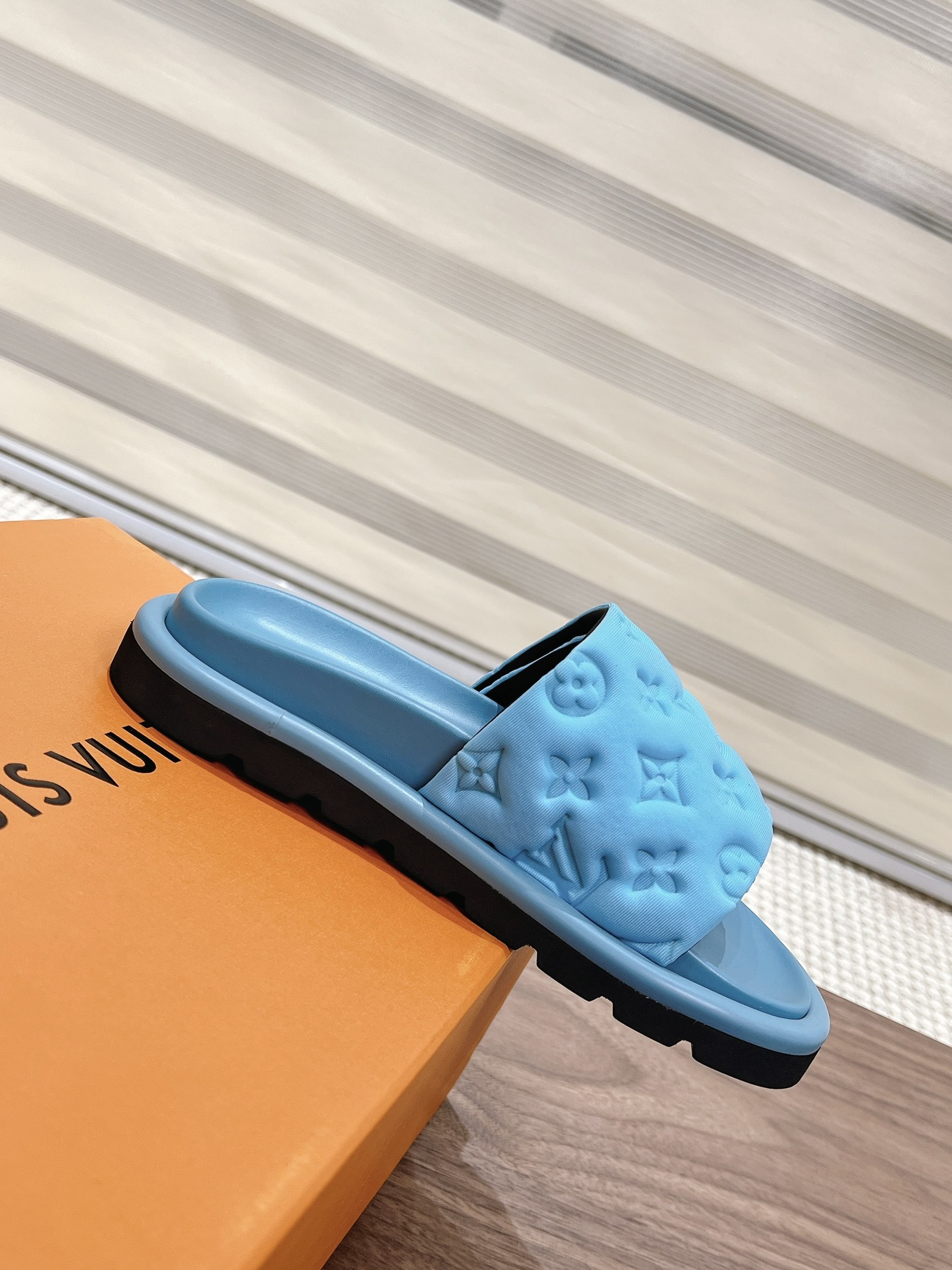 Louis Vuitton Women's Pool Pillow Flat Comfort Mule 'Bleu Clair'