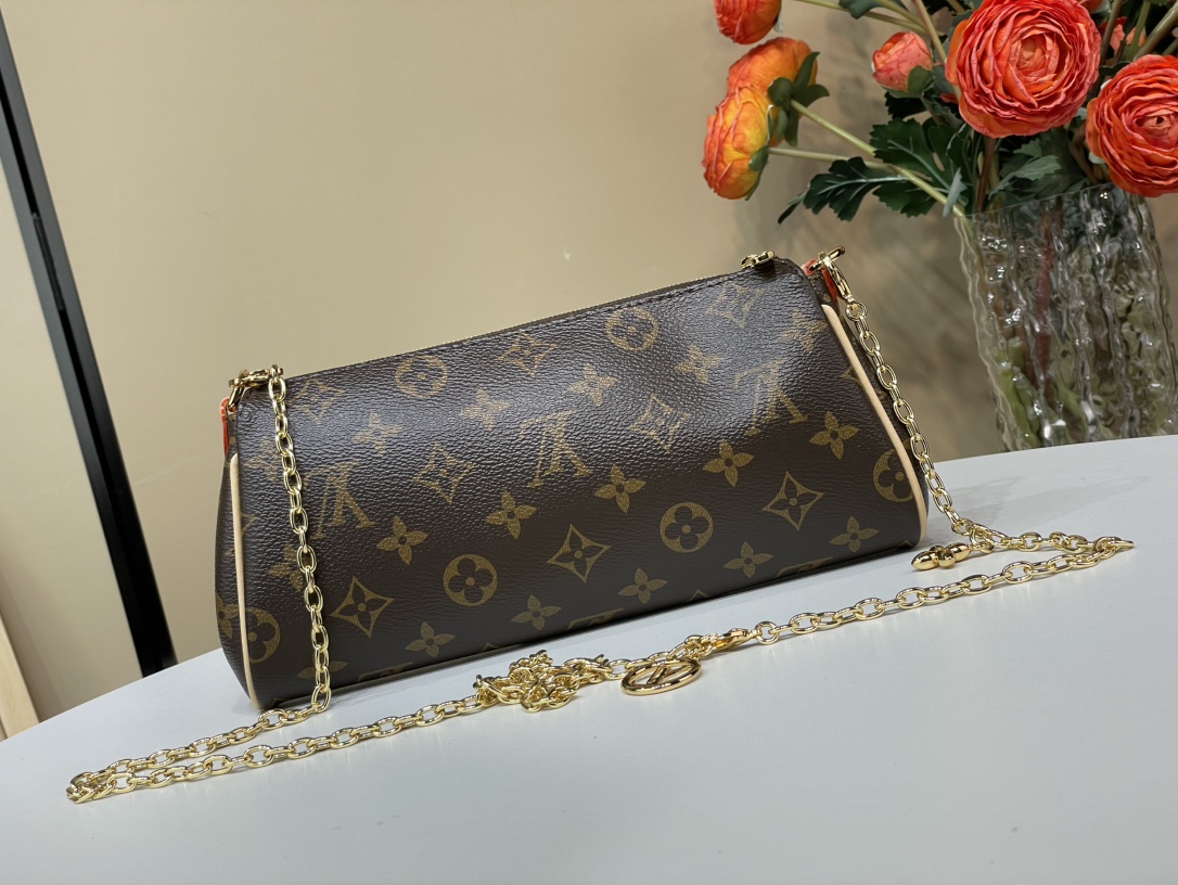 Louis Vuitton Women’s Shoulder Bag Louis Vuitton LV Monogram Canvas Eva Clutch