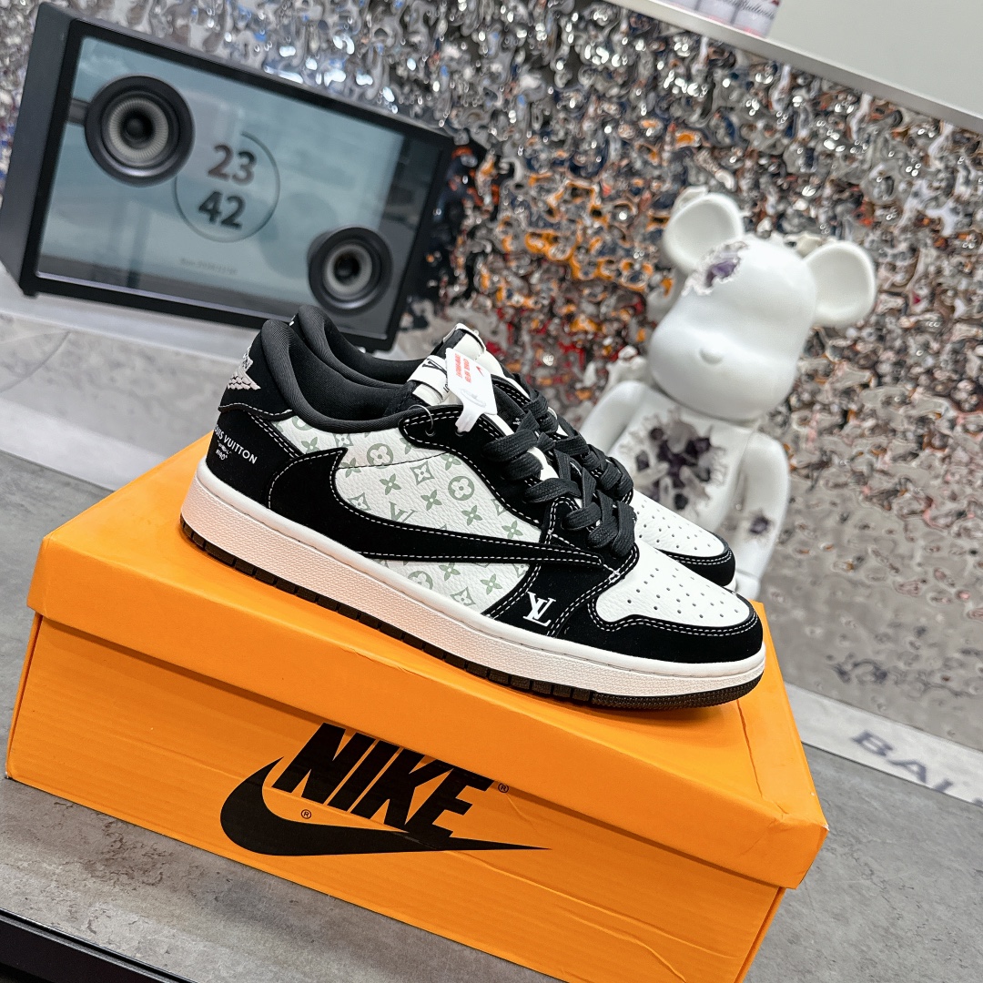 Louis Vuitton x Nike Black White Low-Top Sneakers
