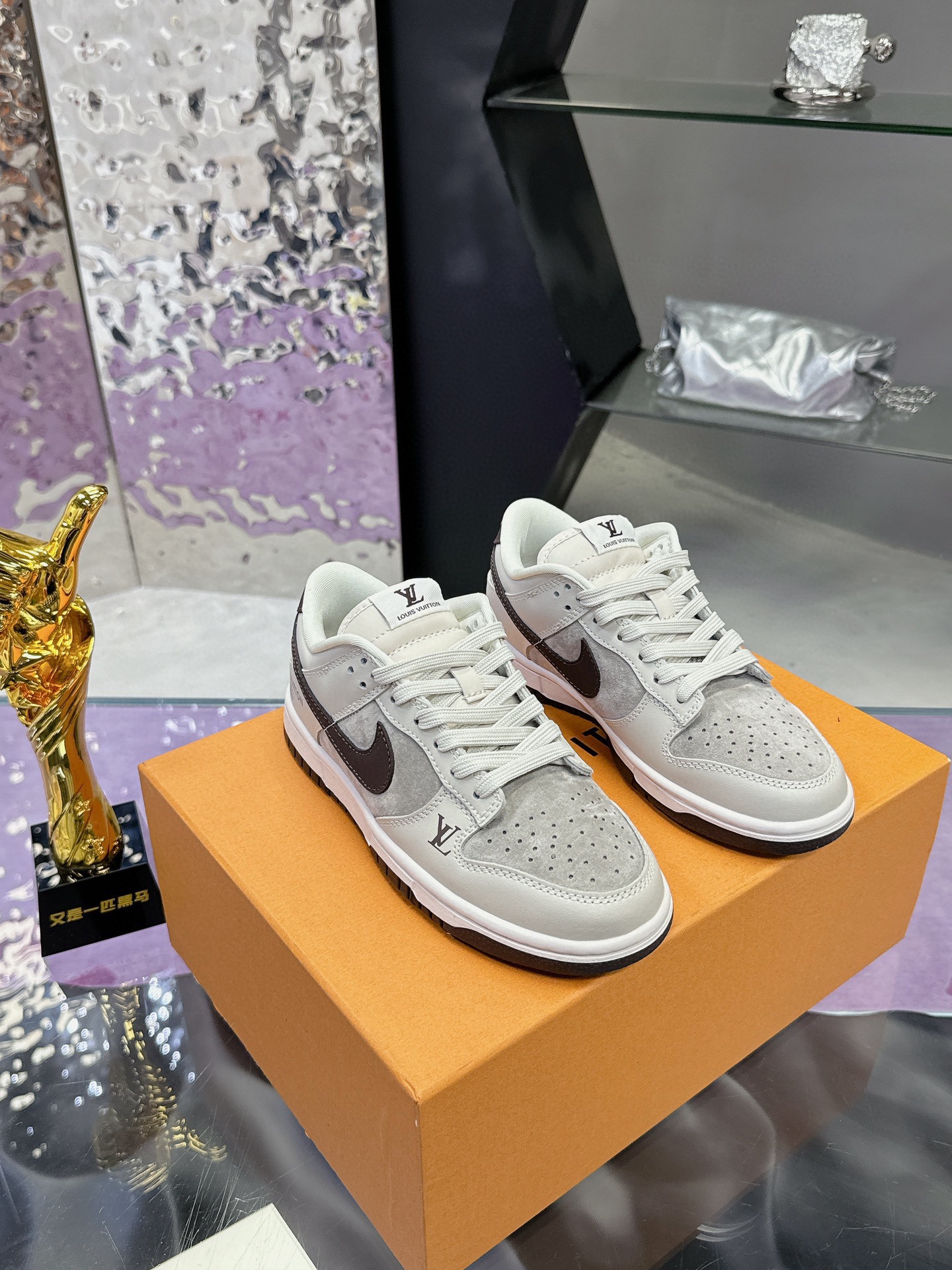 Louis Vuitton x Nike Gray White Leather Sneakers