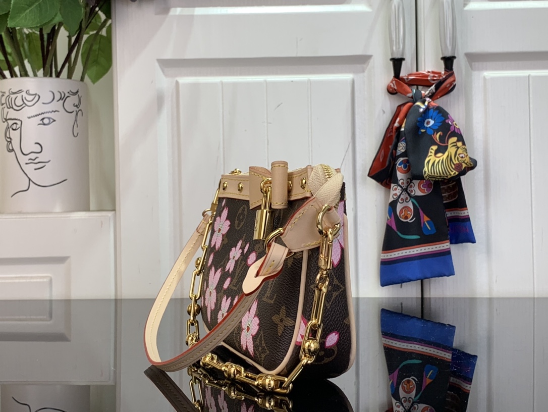 Louis Vuitton X Takashi Murakami 2025 Pochette