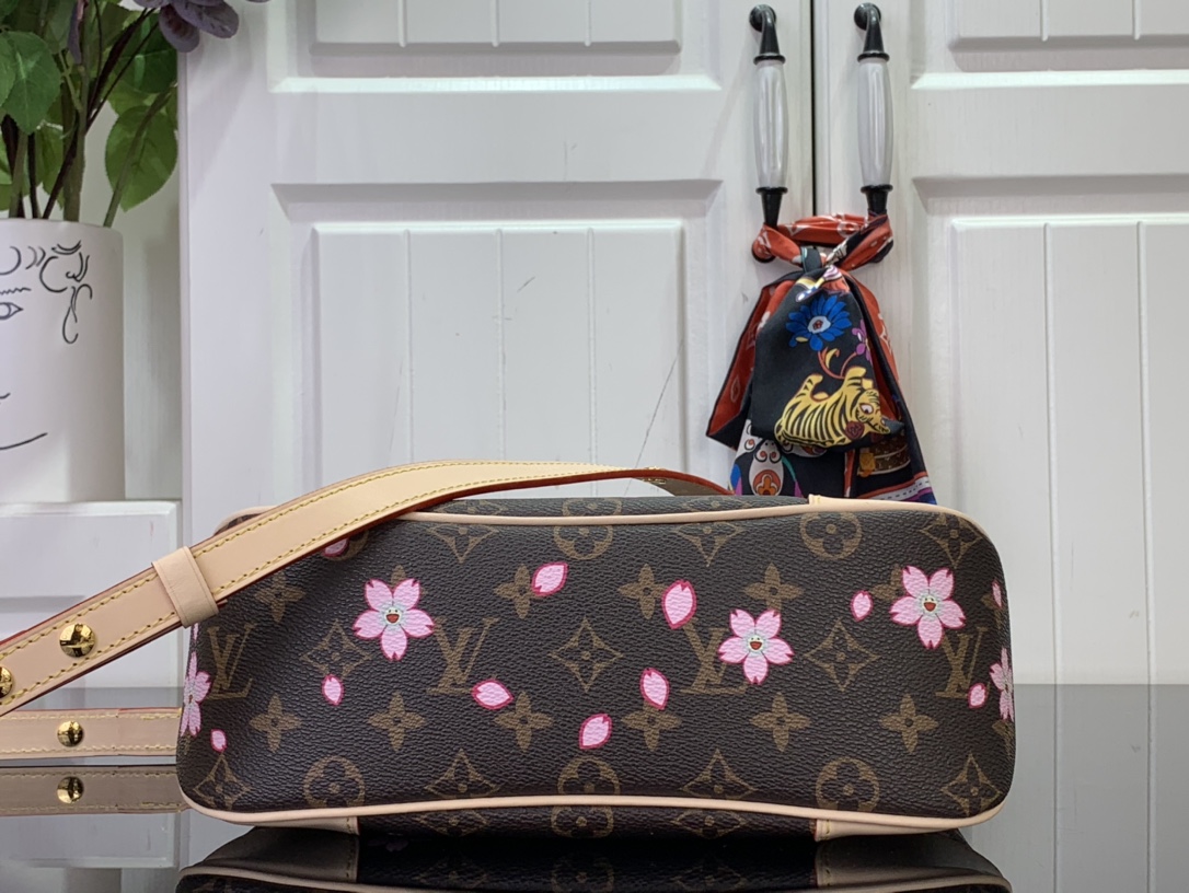 Louis Vuitton X Takashi Murakami Cherry Blossom