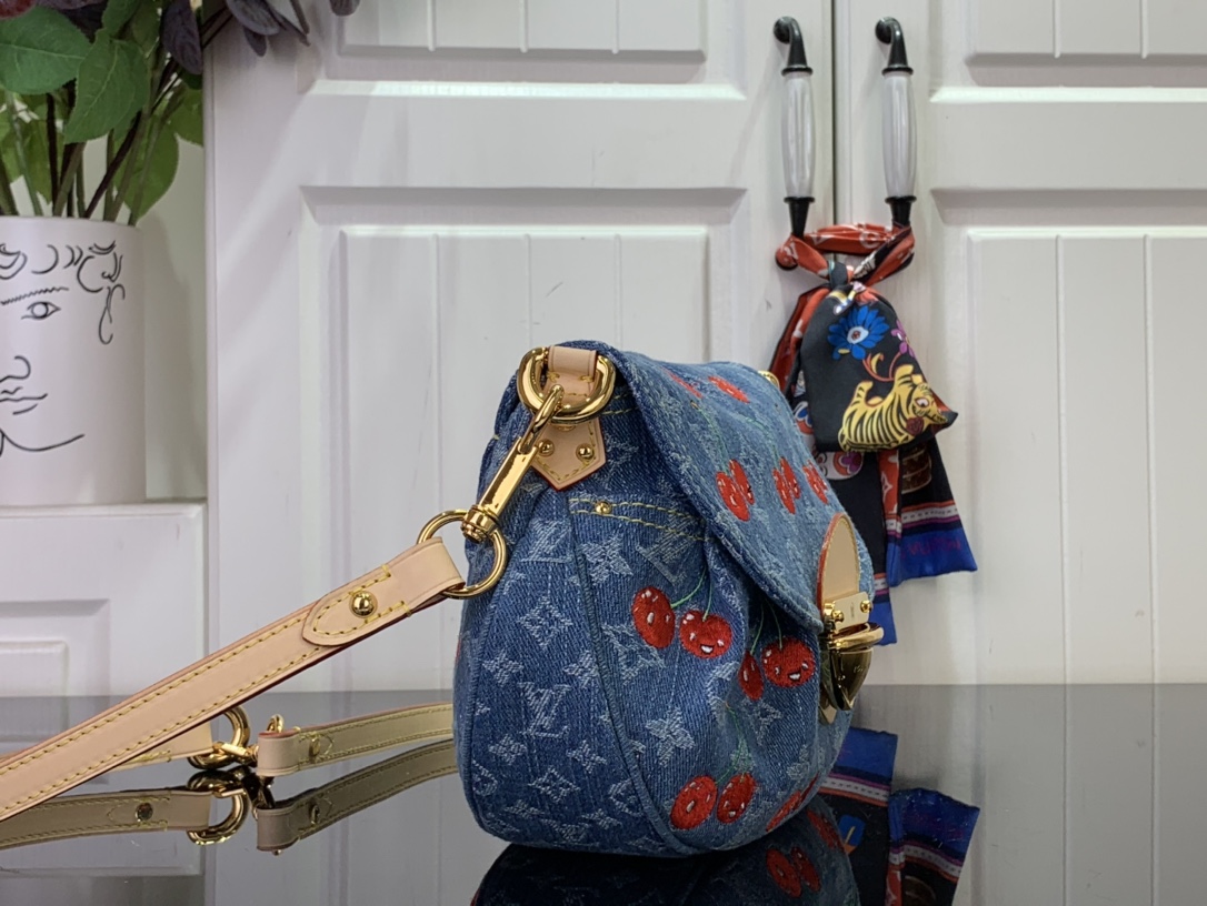 LOUIS VUITTON x Takashi Murakami M13680 Sunset Cherry