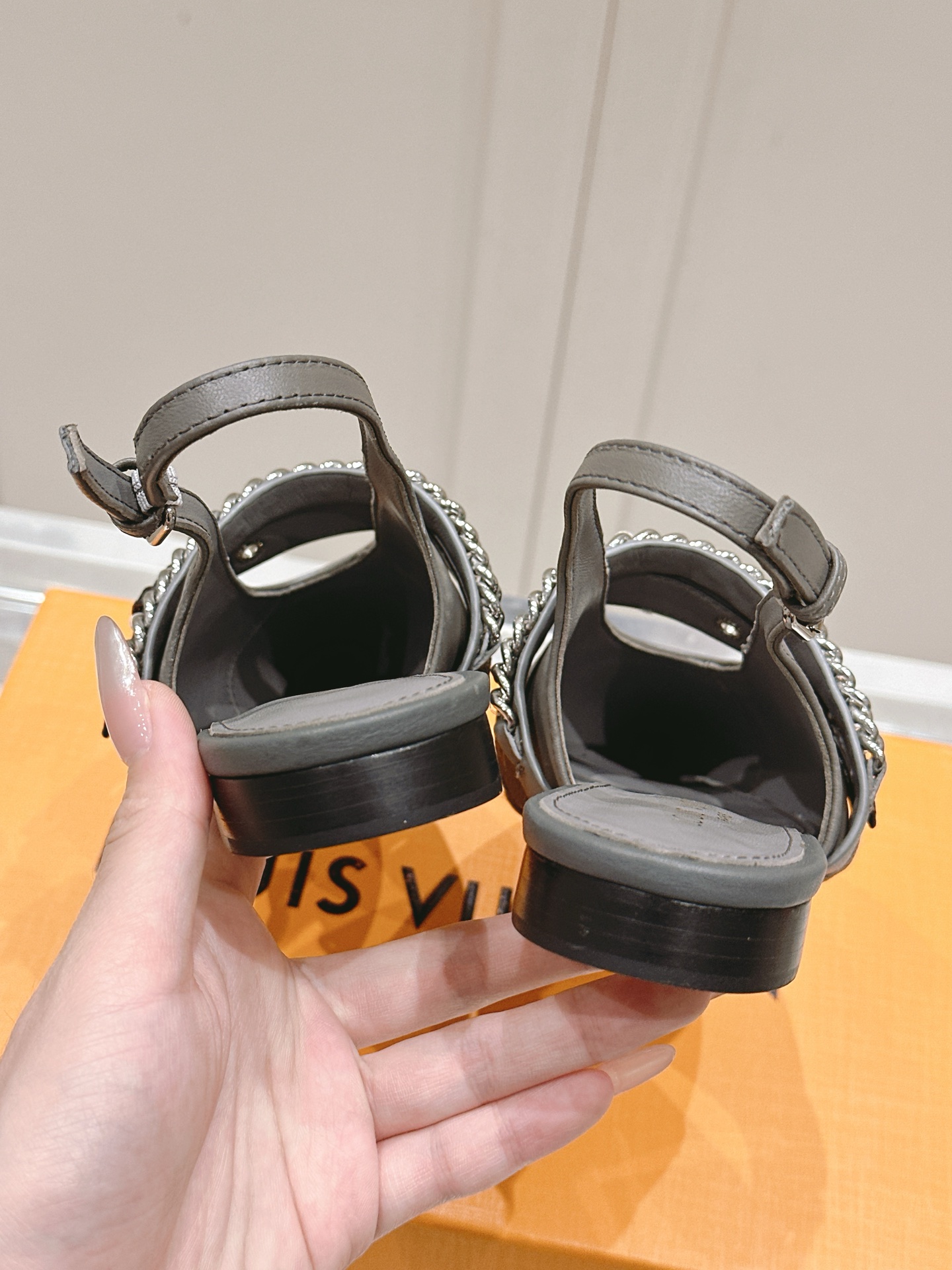 Louis VuittonVibe Slingback Flat Ballerina   Colors Grey