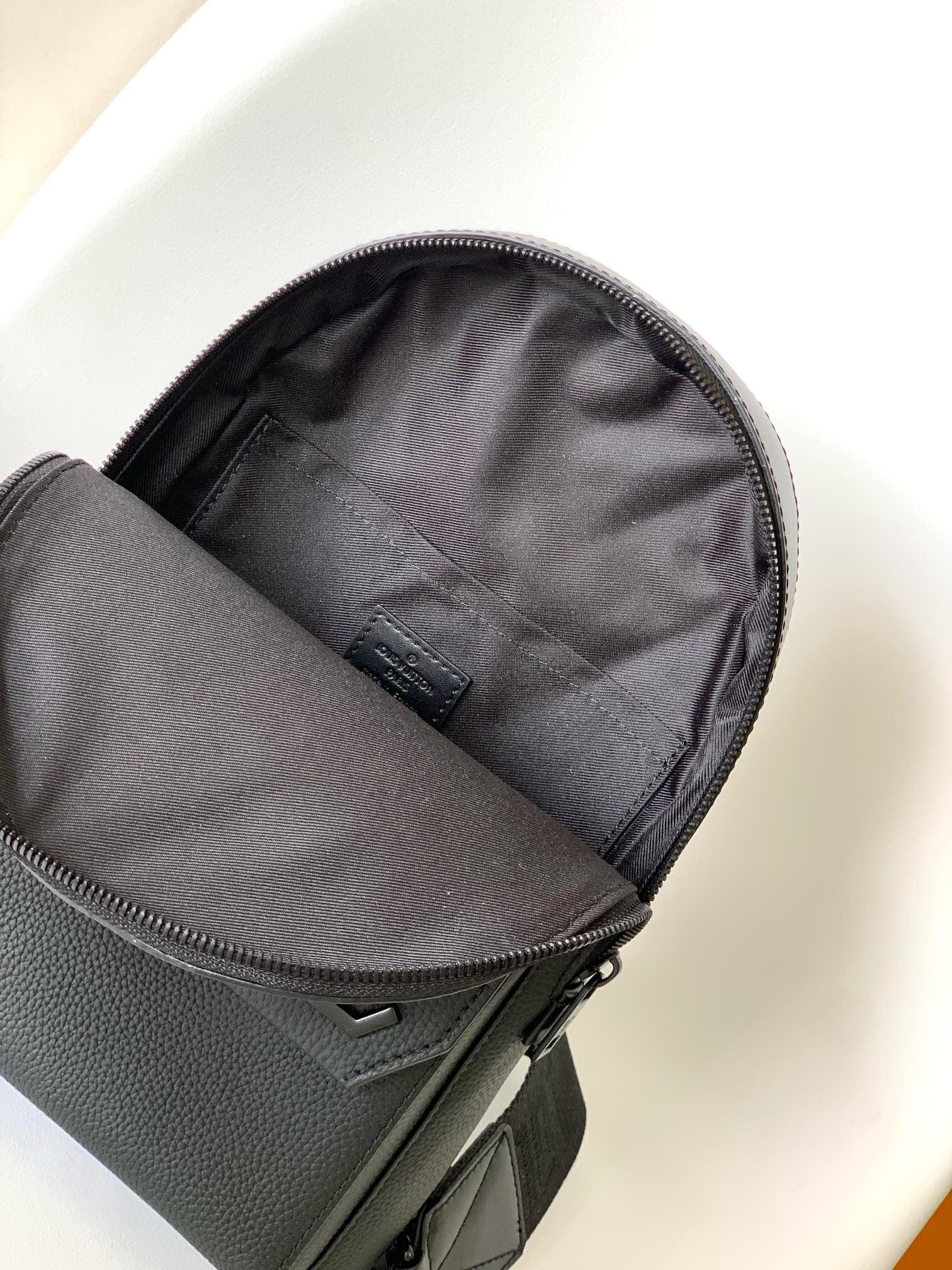 LV Aerogram Black Takeoff Backpack - Bag | LOUIS VUITTON
