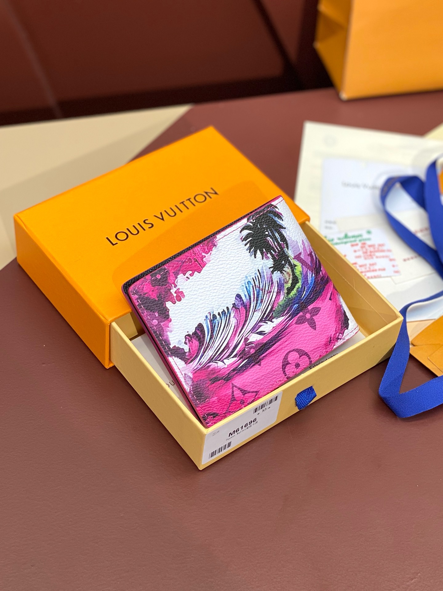 LV Men’s Small Wallet Pocket Organizer