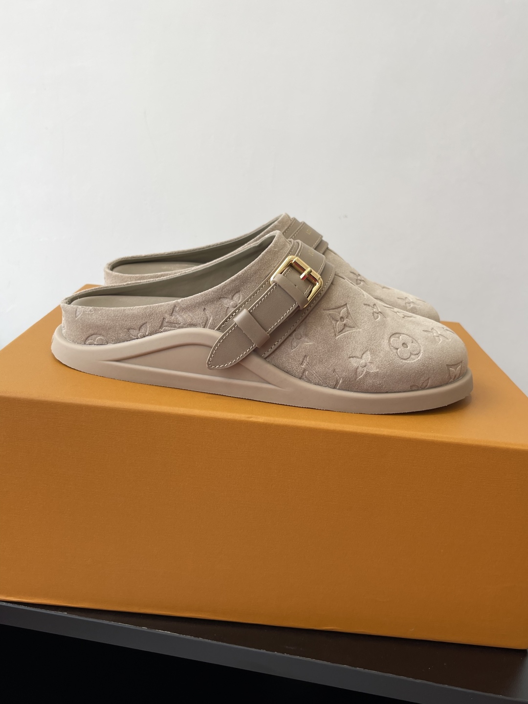 LV To-Go Flat Comfort Clog hazelnut - Women - Shoes Louis Vuitton