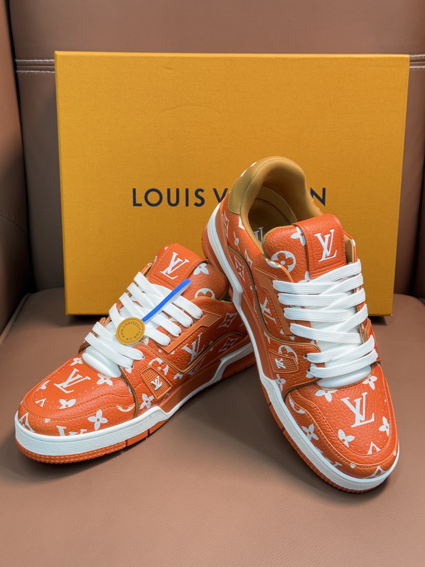 Lv trainer leather low trainers Louis Vuitton Orange