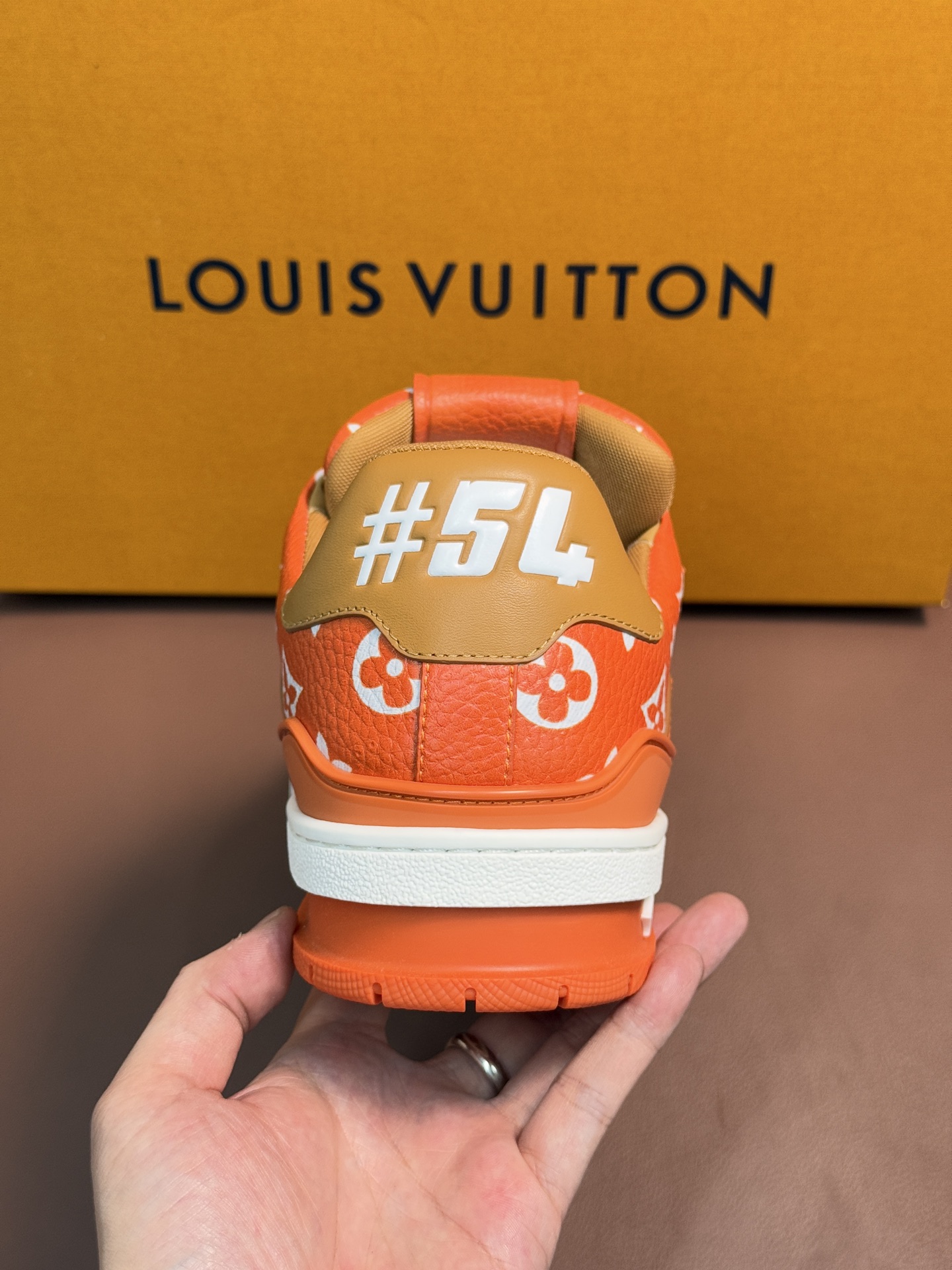 Lv trainer leather low trainers Louis Vuitton Orange
