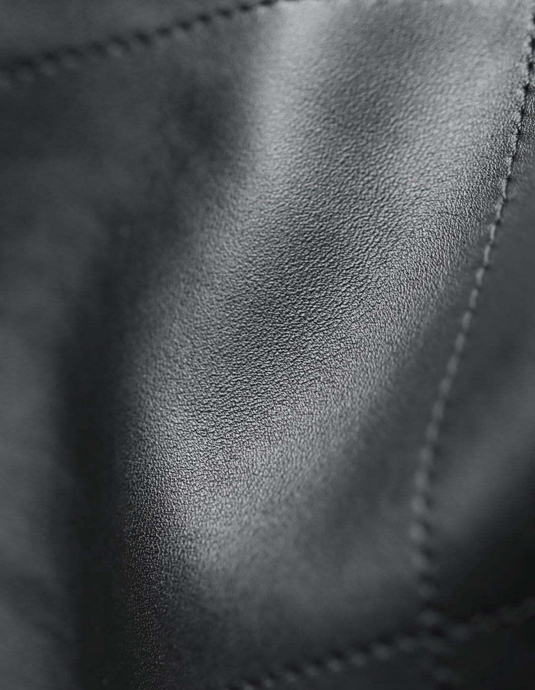 Maxi shopping bag, Calfskin & gold-tone metal, black