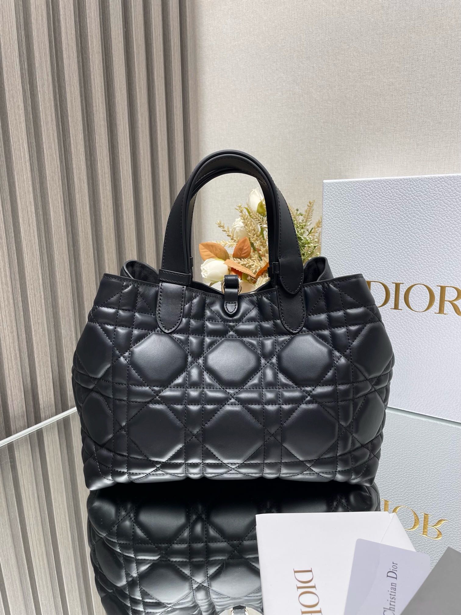 Medium Dior Toujours Bag Black Macrocannage Crinkled Calfskin | DIOR