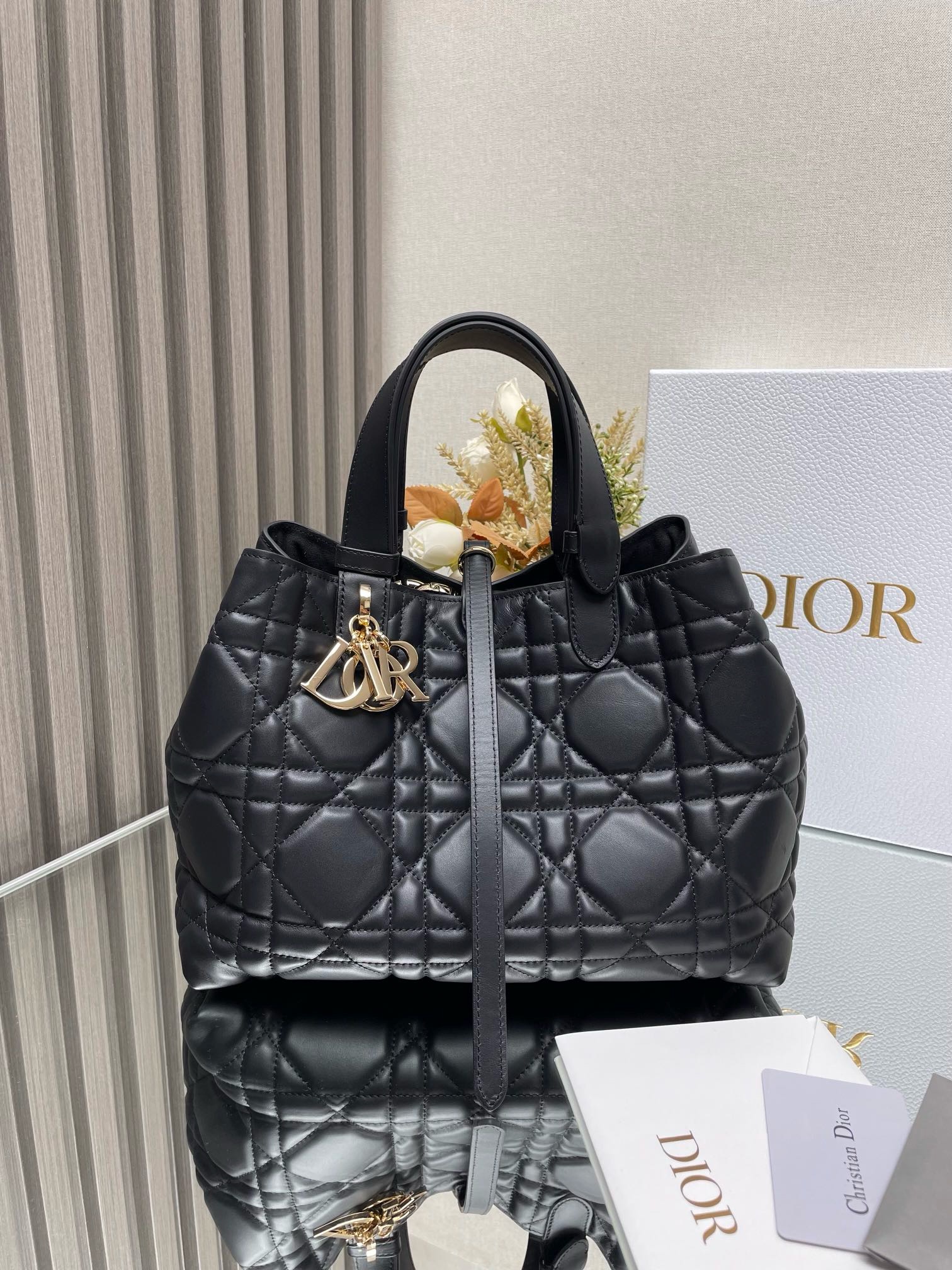 Medium Dior Toujours Bag Black Macrocannage Crinkled Calfskin | DIOR