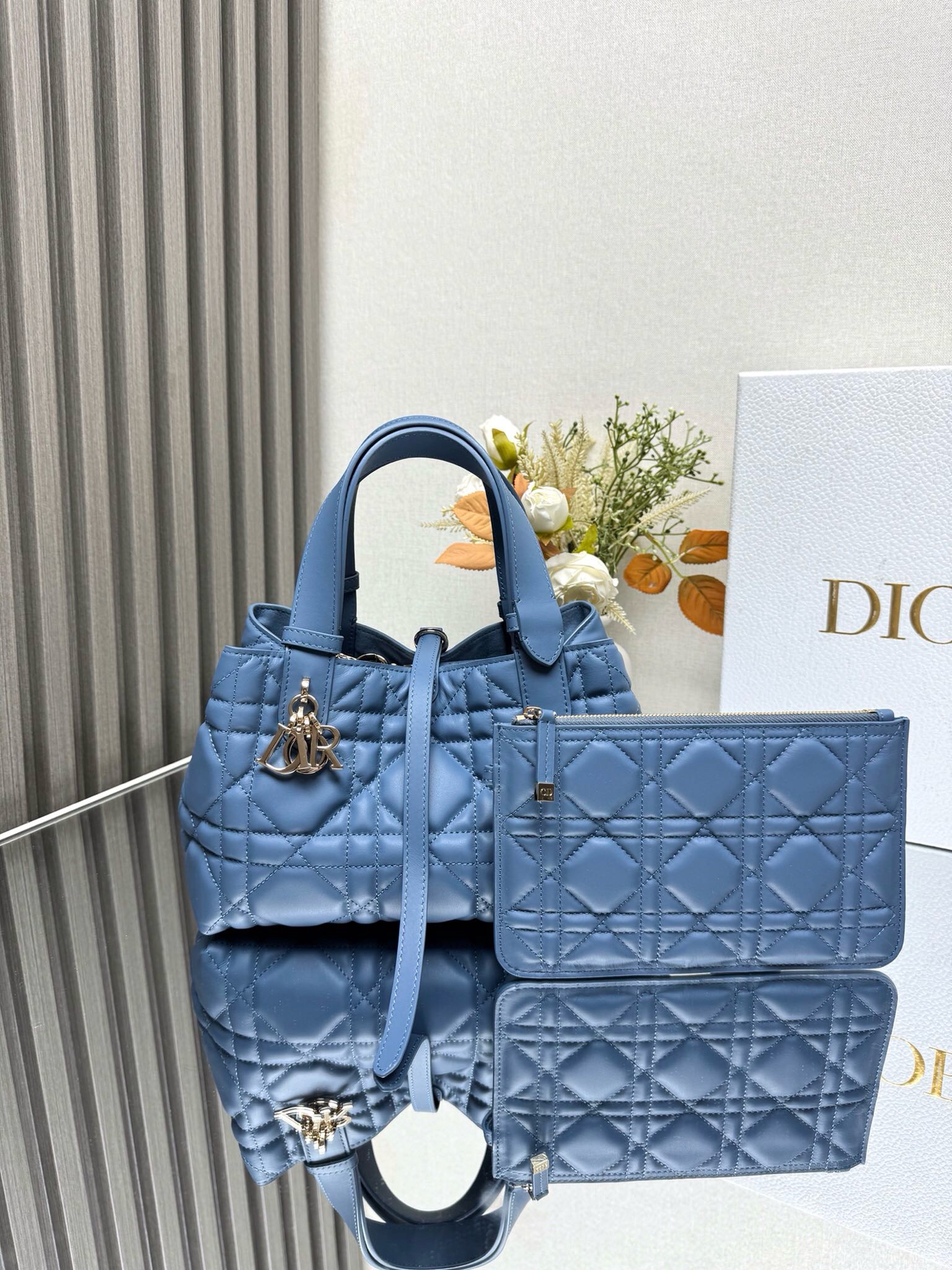 Medium Dior Toujours Bag Dusty Ivory Macrocannage Calfskin | DIOR