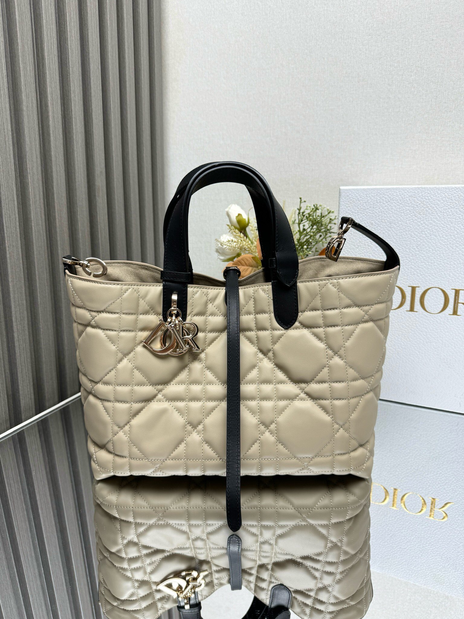 Medium Dior Toujours Bag Rope Beige and Black Macrocannage Calfskin | DIOR