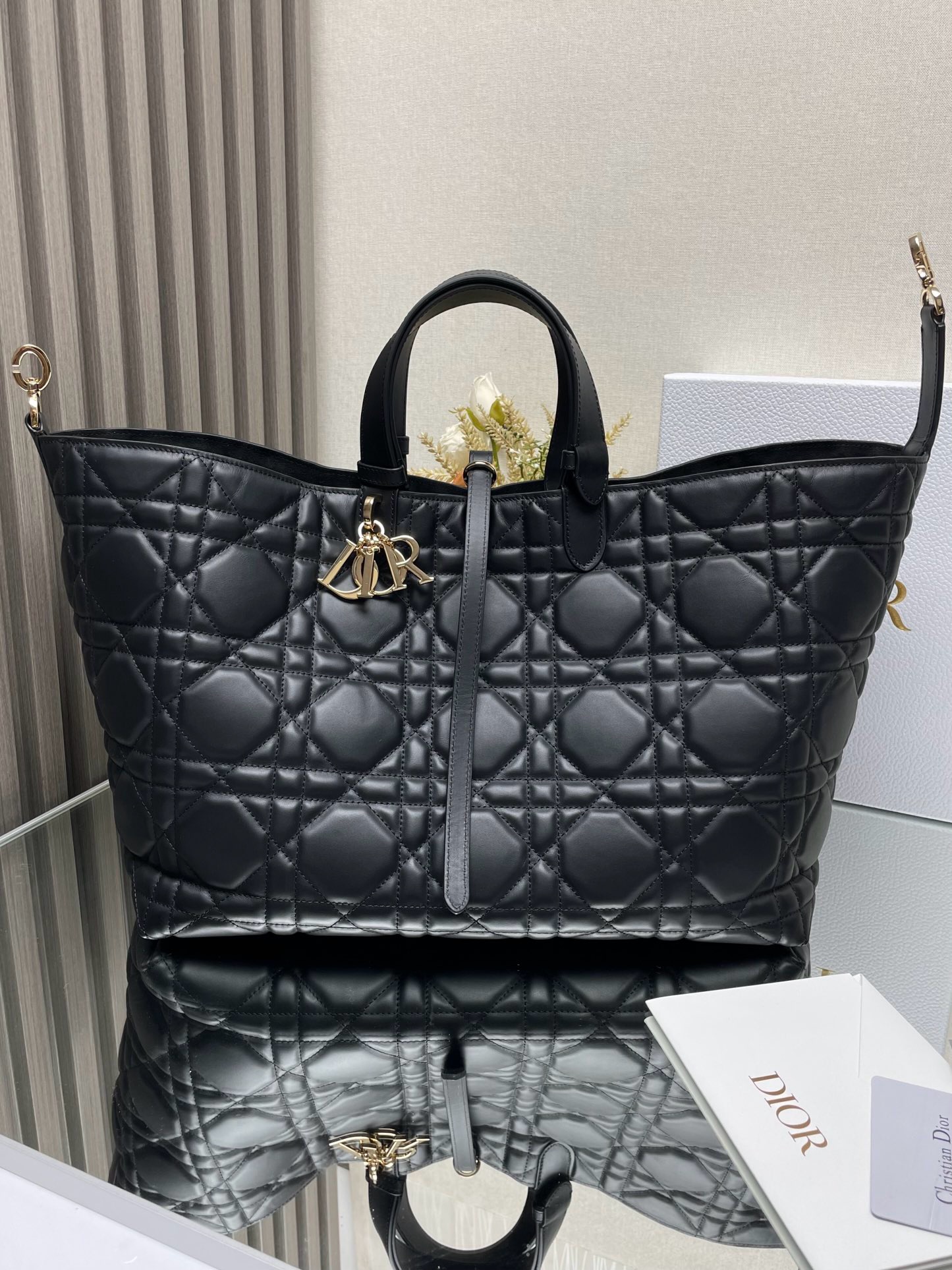 Medium DiorTravel Nomad Pouch Latte Macrocannage Calfskin | DIOR