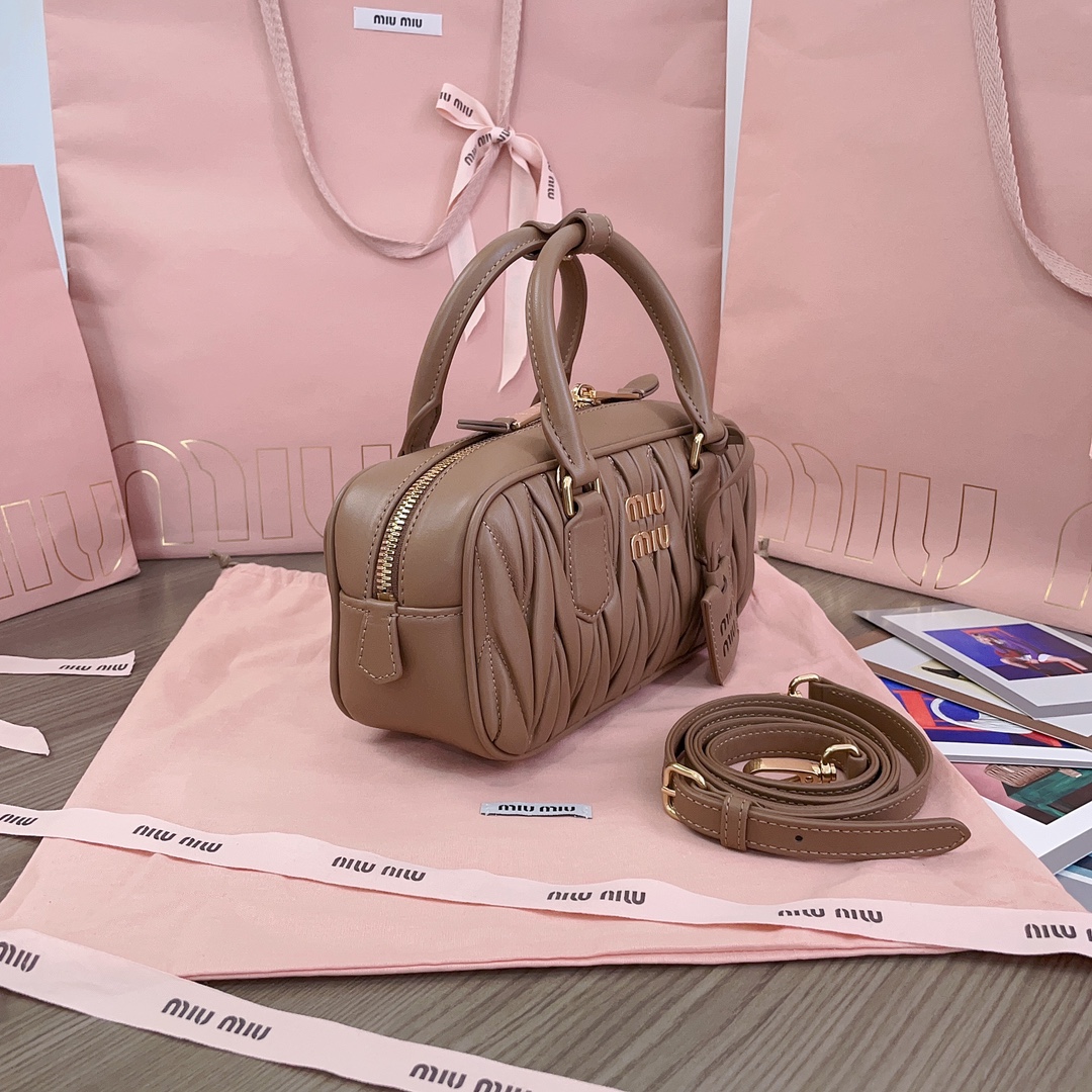 Miu Miu Arcadie leather handbag Miu Miu Camel in Leather Miu Miu 01349