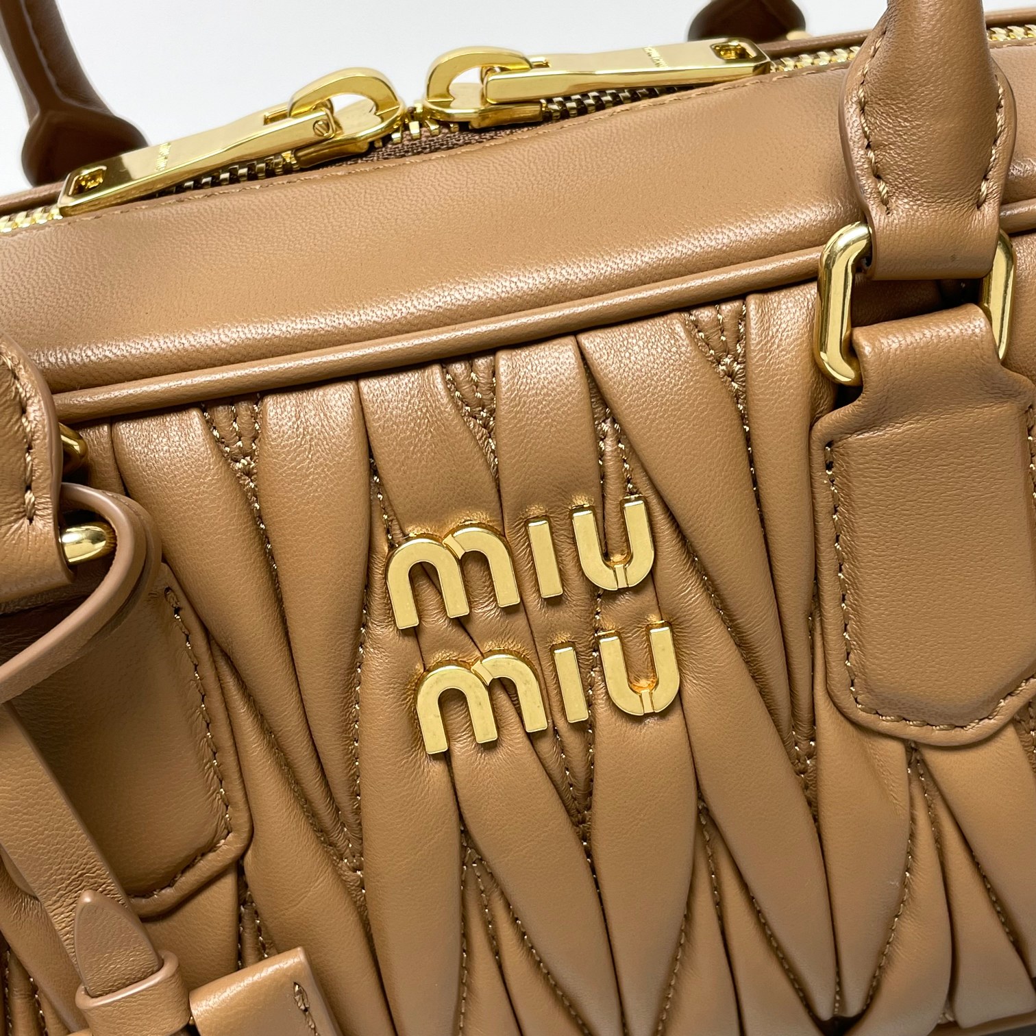 Miu Miu Arcadie Tote Bag | Brown |