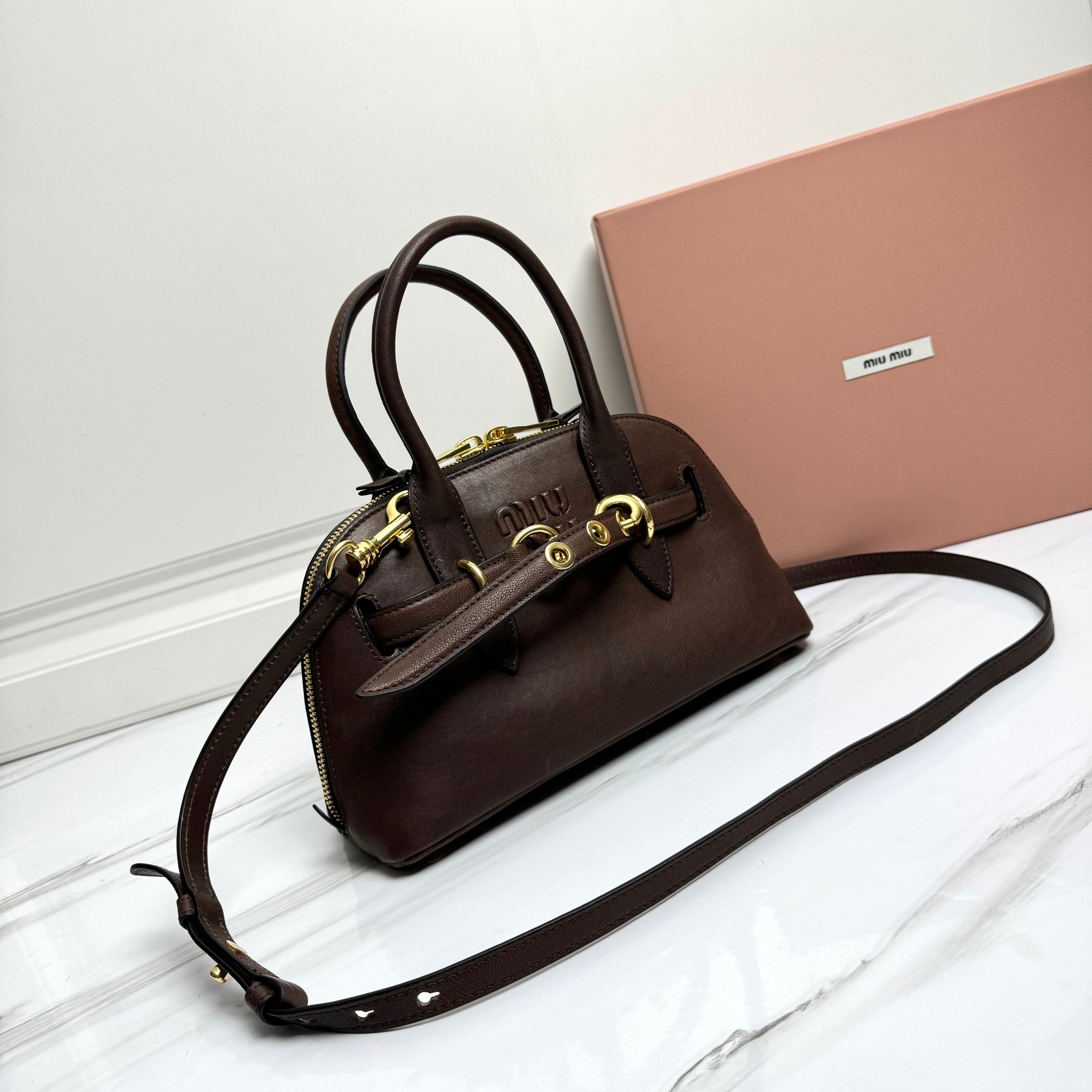 Miu Miu Aventure Cross Body Bag | Brown |