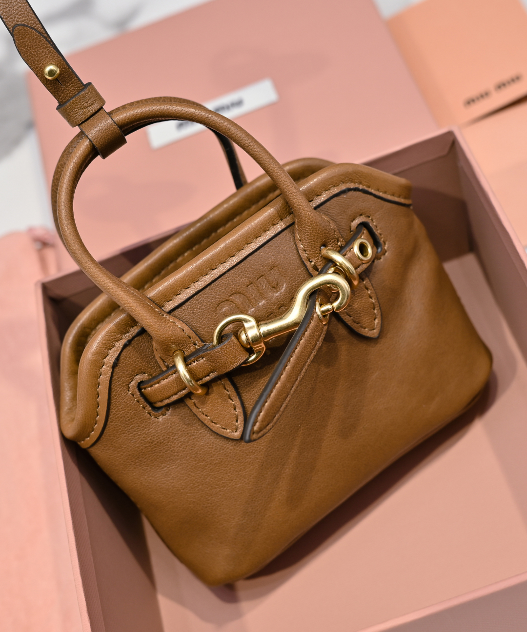 Miu Miu Aventure Leather Tote Bag | Brown Miu Miu 00079