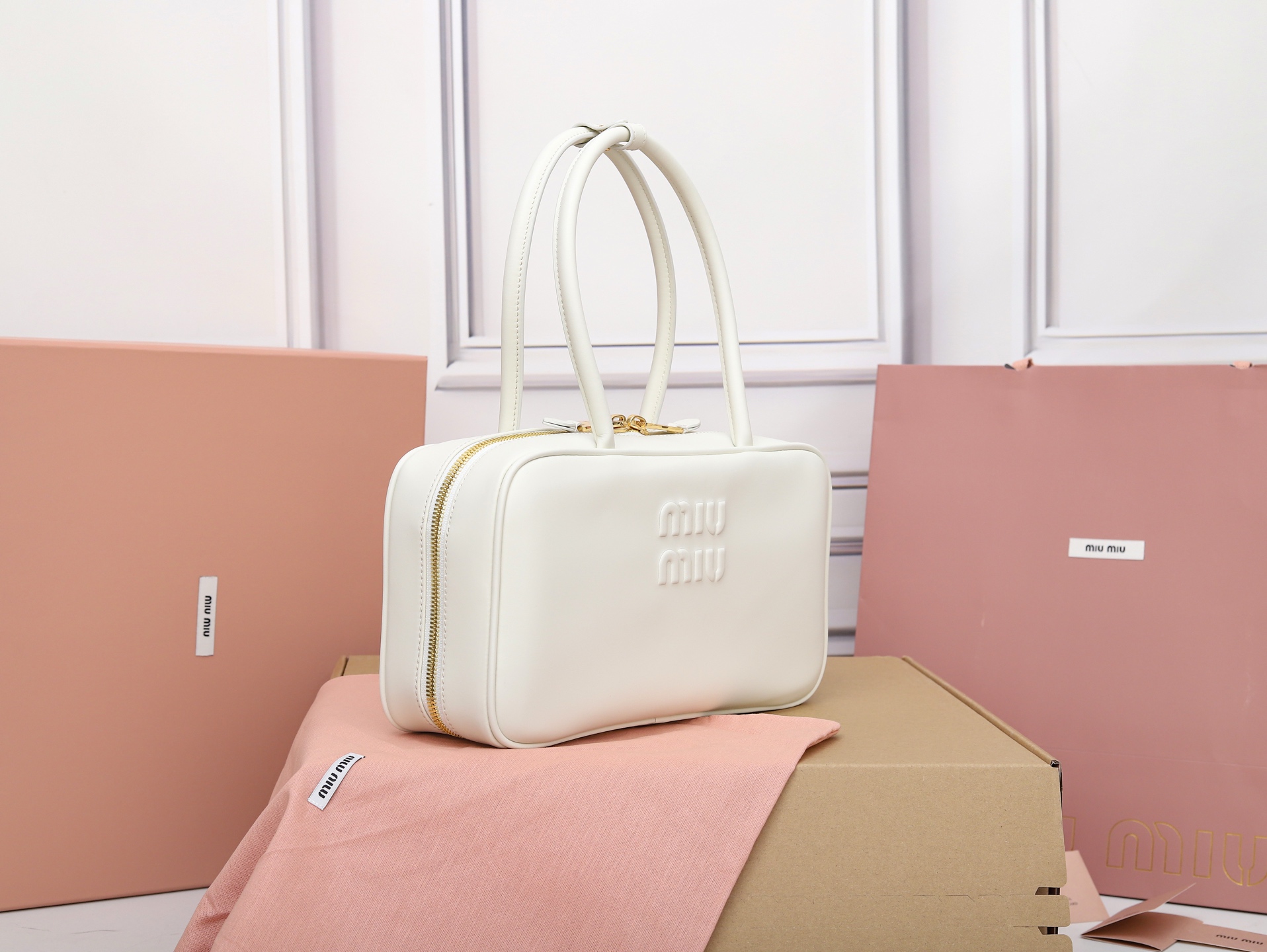 Miu Miu Beau Leather Bag | White