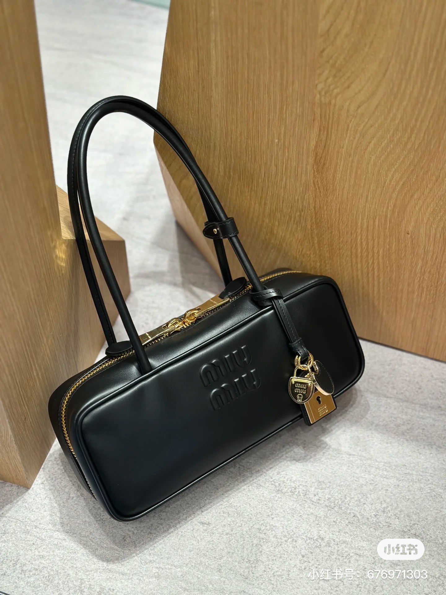 Miu Miu Beau Leather top-handle Bag | Black