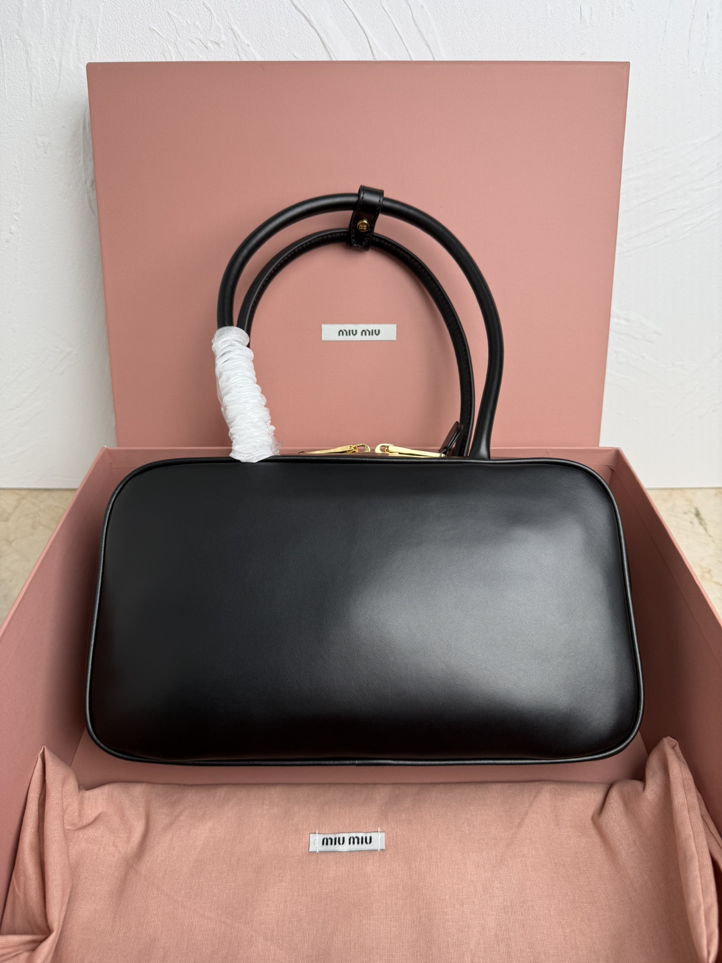 Miu Miu Beau Leather top-handle Bag | Black |