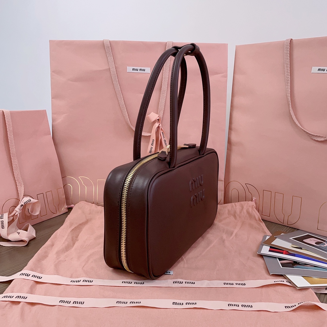 Miu Miu Beau Leather Tote Bag | Brown |