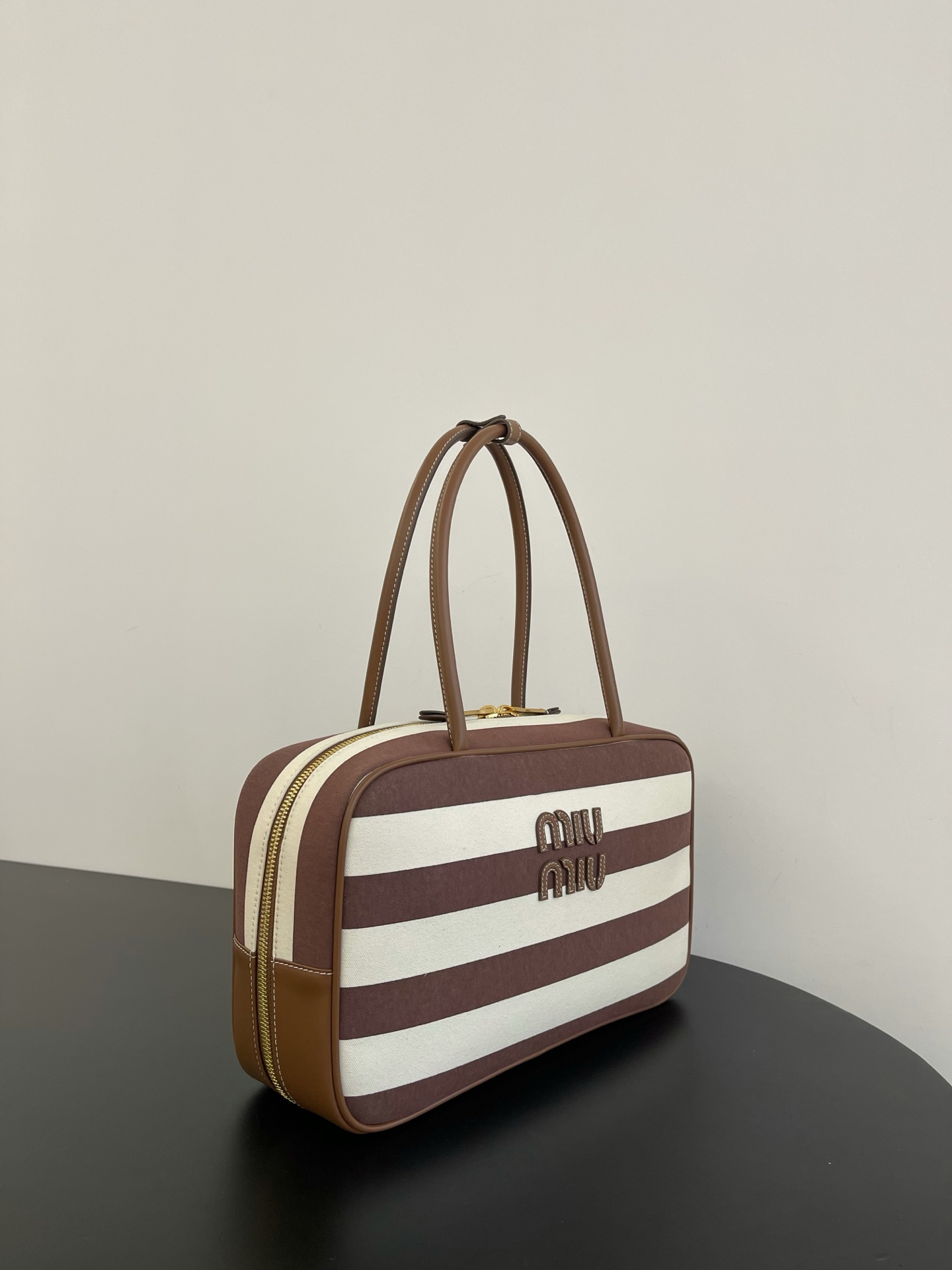 Miu Miu Beau Tote Bag | Brown |