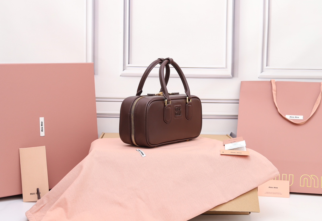 Miu Miu Briarwood Arcadie Leather Bag | Miu Miu