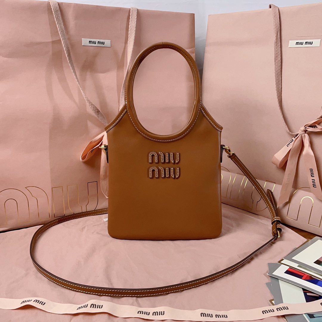 Miu Miu Briarwood Ivy Leather Handbag in brown | Miu Miu