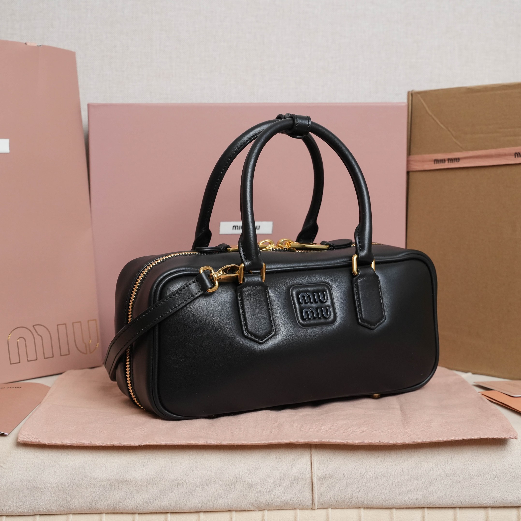 MIU MIU Calfskin Mini Arcadie Top Handle Bag Black 1619577 |