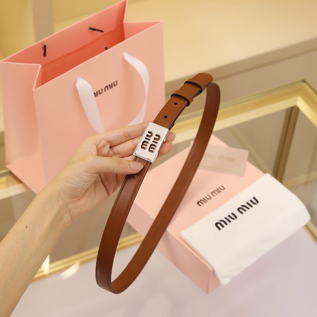 MIU MIU Classic Leather Belt- sliver brown