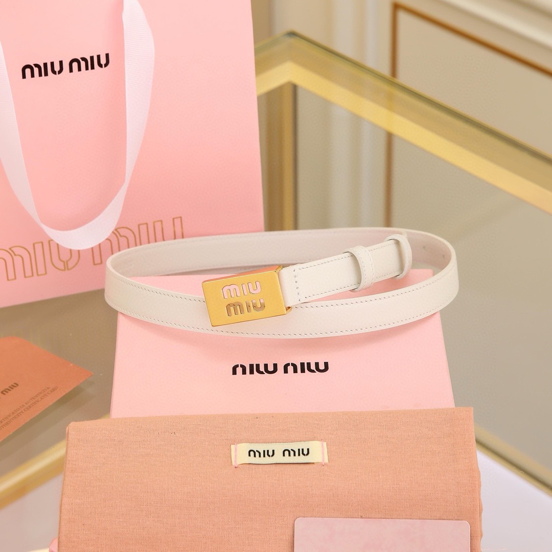 MIU MIU Classic Leather Belt- White