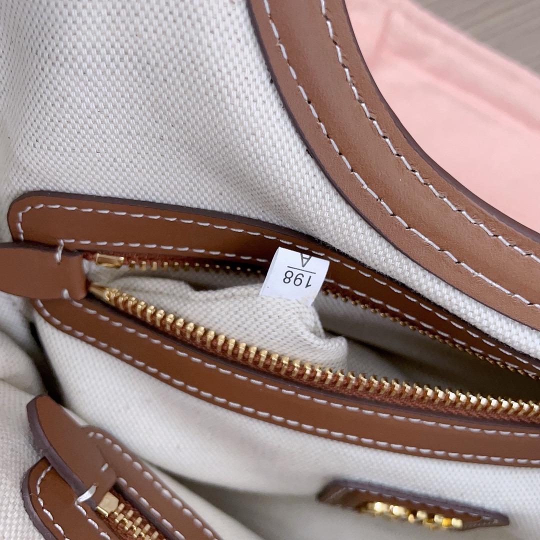 MIU MIU IVY Canvas Bag