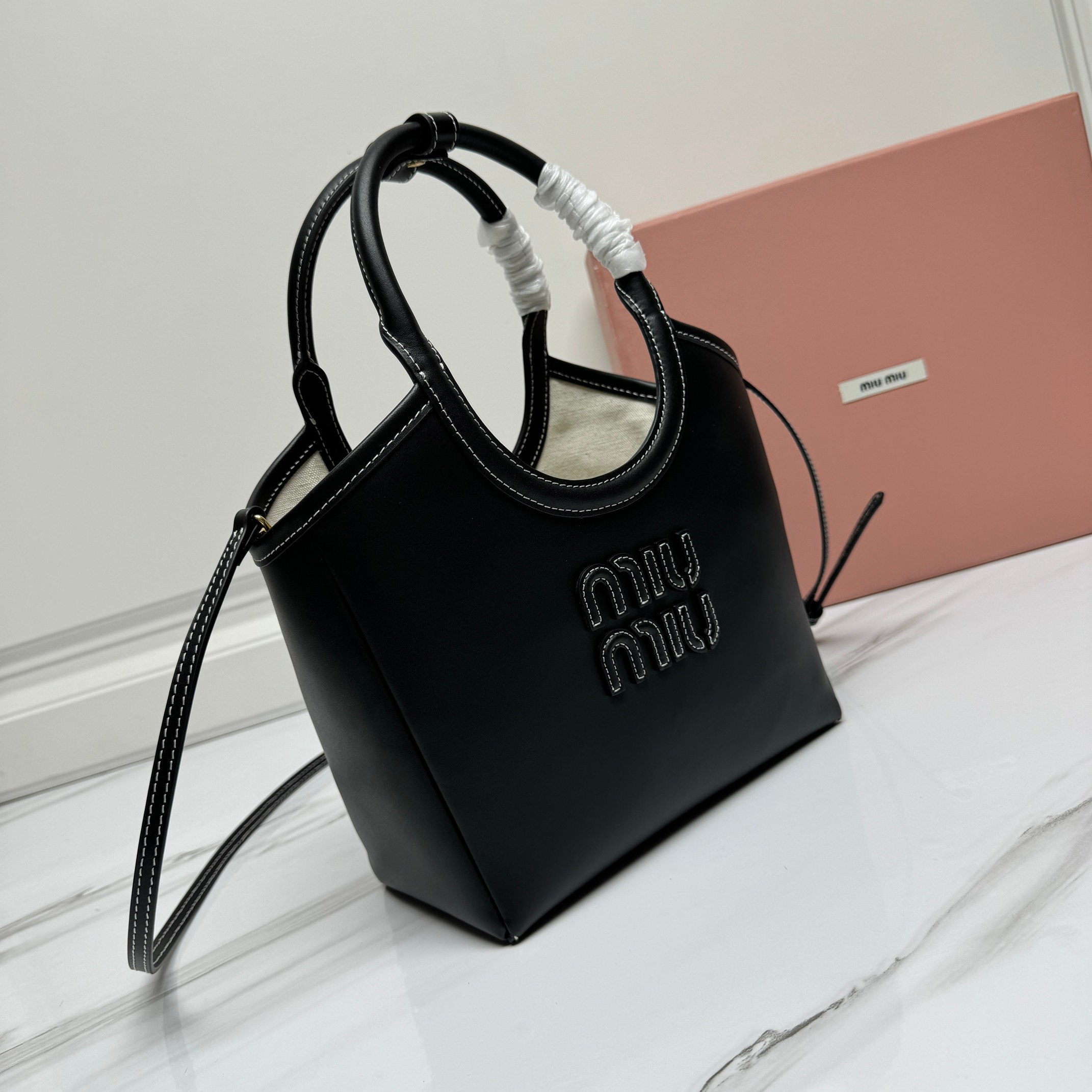 Miu Miu Ivy Tote Bag | Black Miu Miu 00199