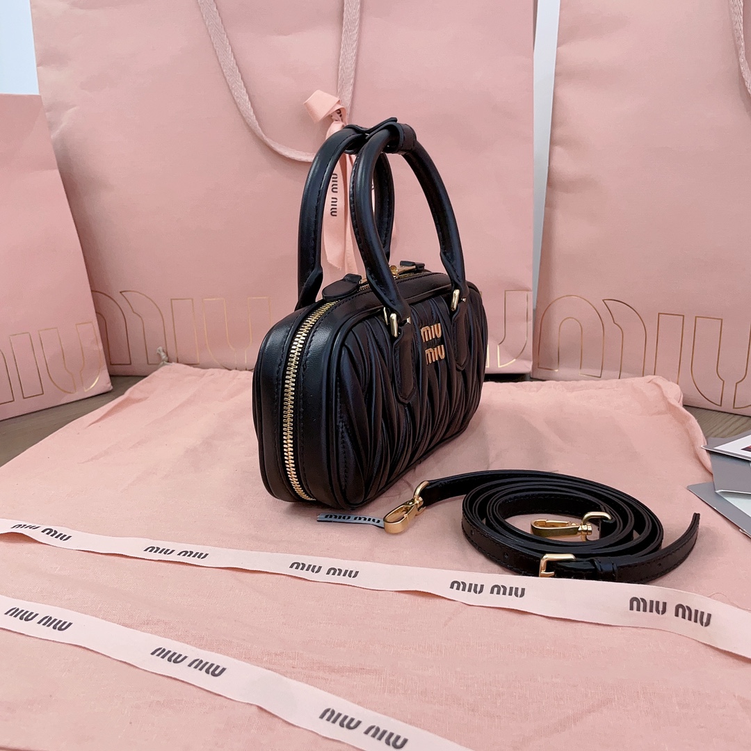 Miu Miu Lamb Leather Handbag Women In Black