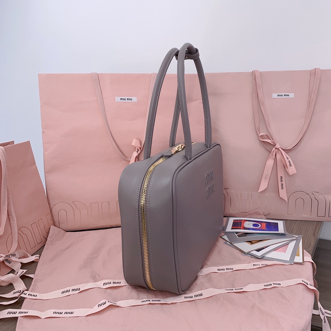 Miu Miu Leather Beau Bag In Clay Grey |