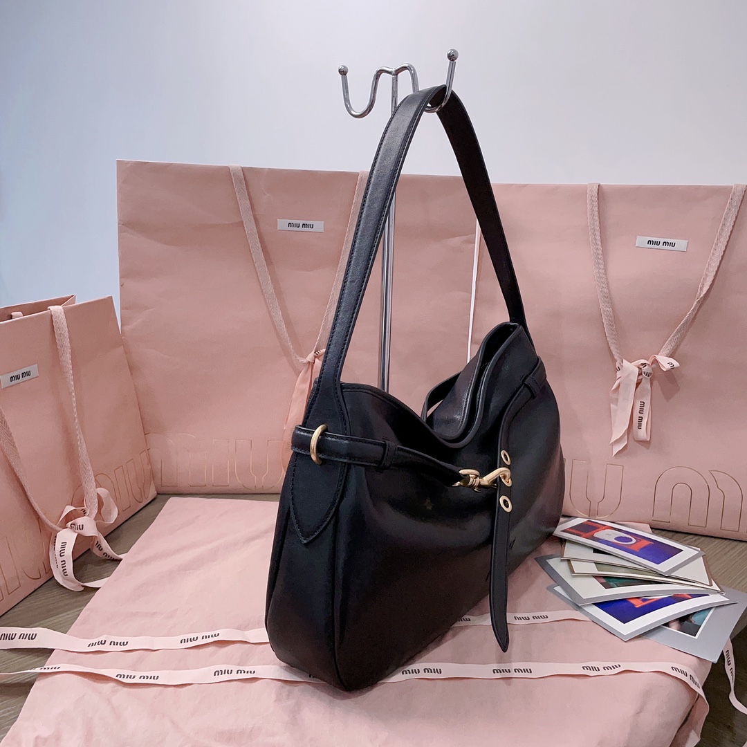 Miu Miu Miu Miu Aventure Medium Black Bag