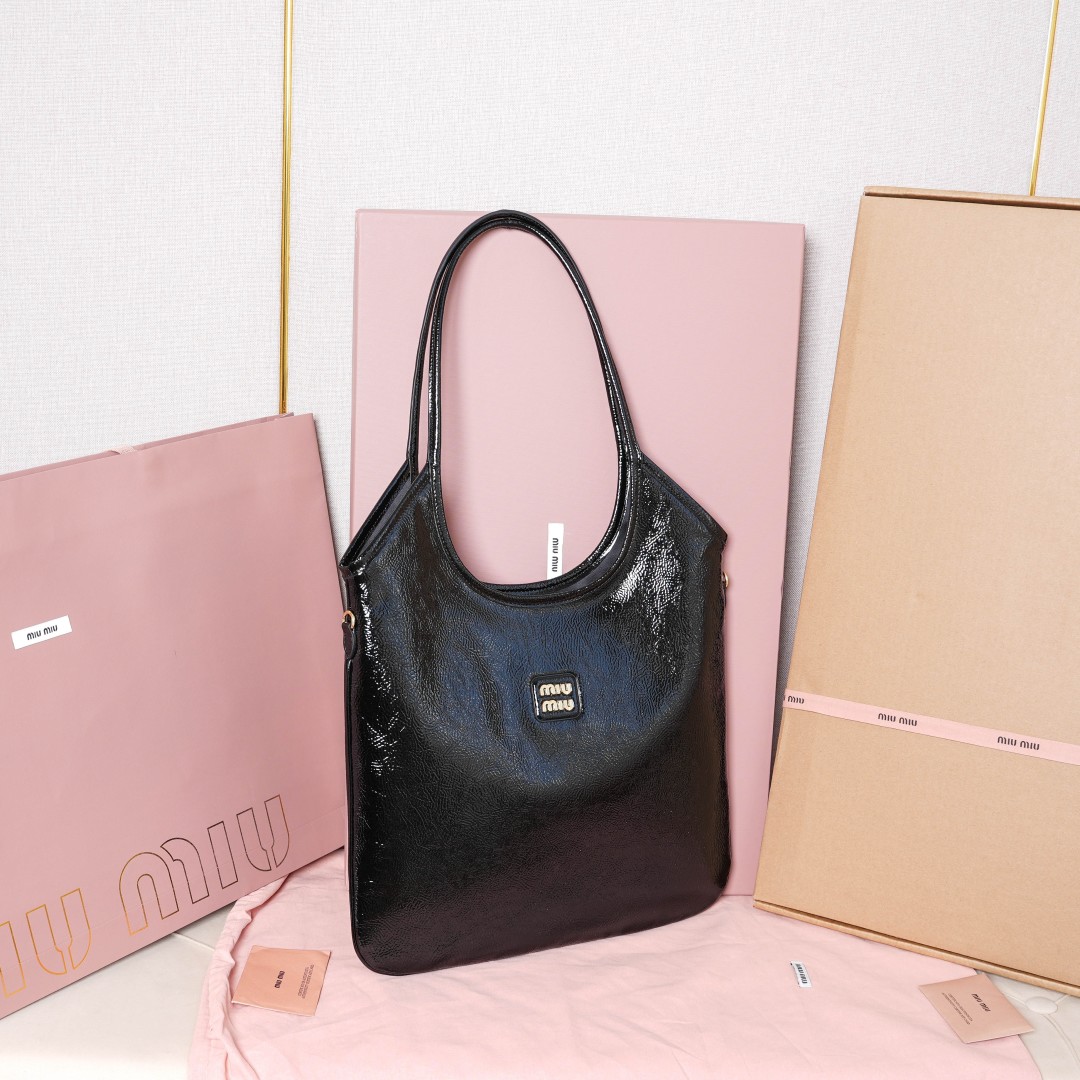 Miu Miu Patent Leather Ivy 2024 - Black Totes, Handbags