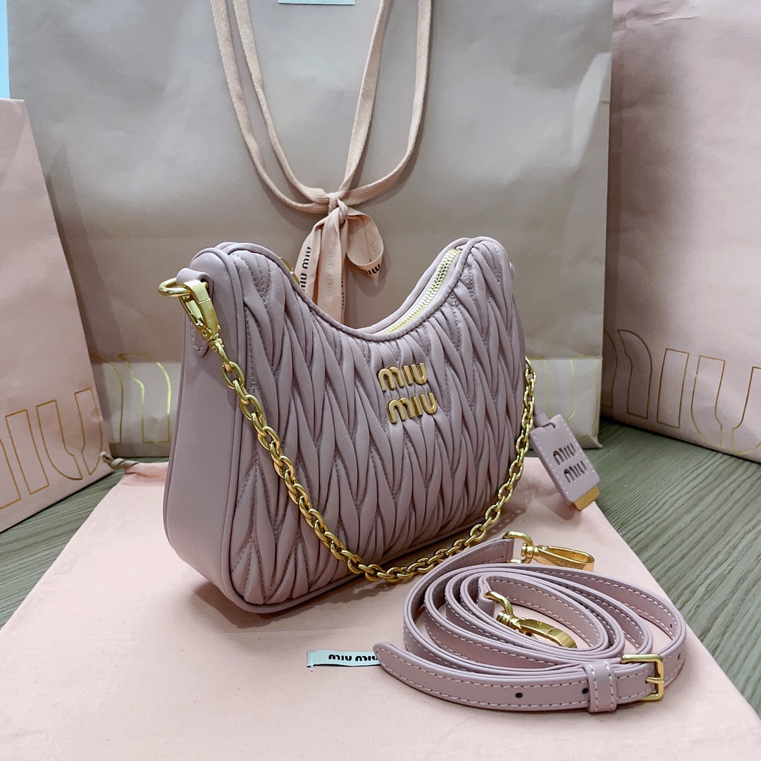 Miu Miu purple Matelassé Nappa Leather Shoulder Bag | Miu Miu