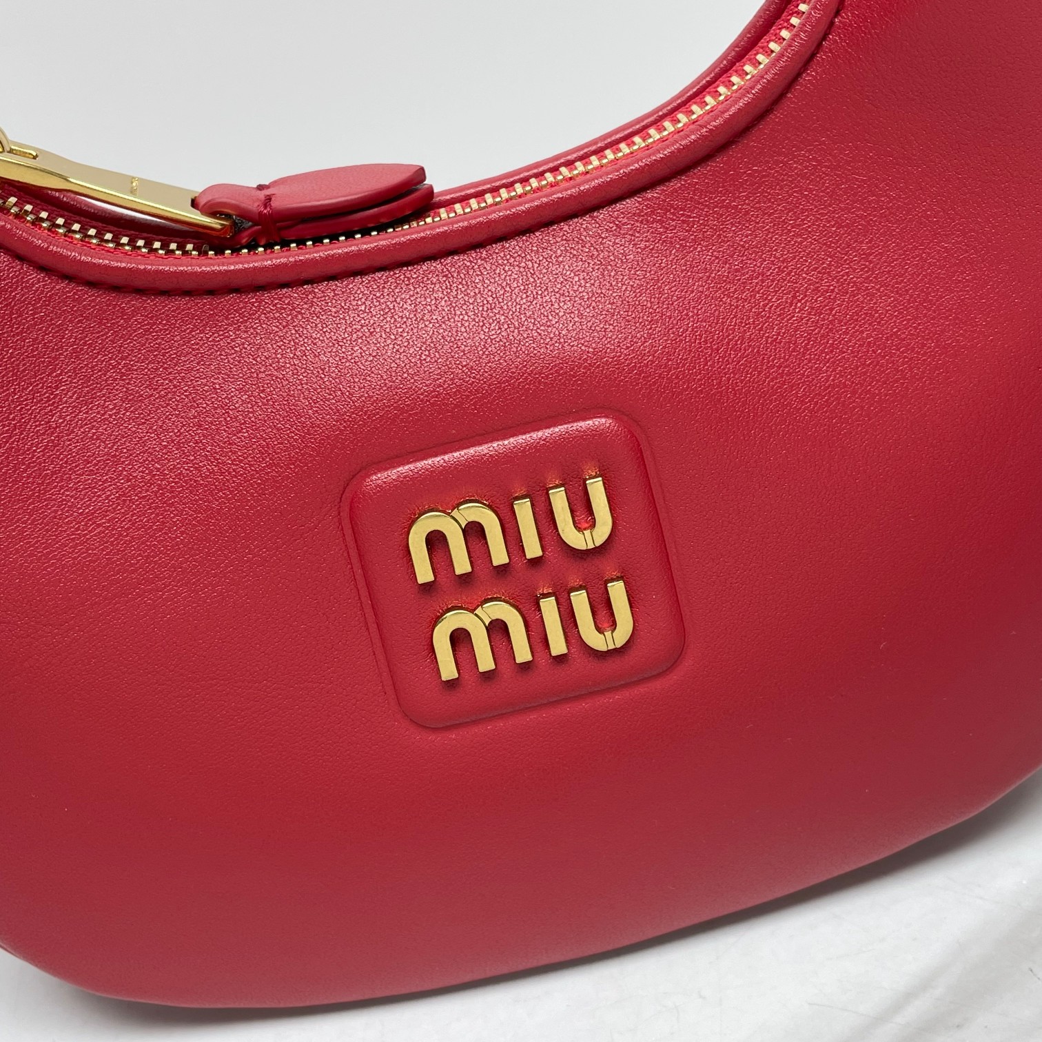 Miu Miu Red Leather Hobo Bag With Strap Miu Miu 00738
