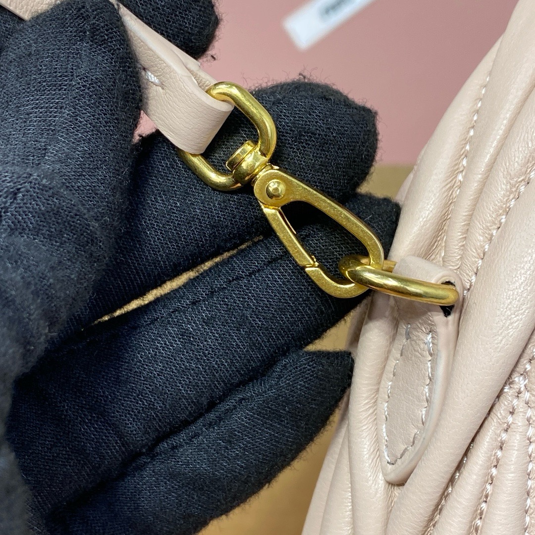 Miu Miu Wander Matelassé Bag Pink