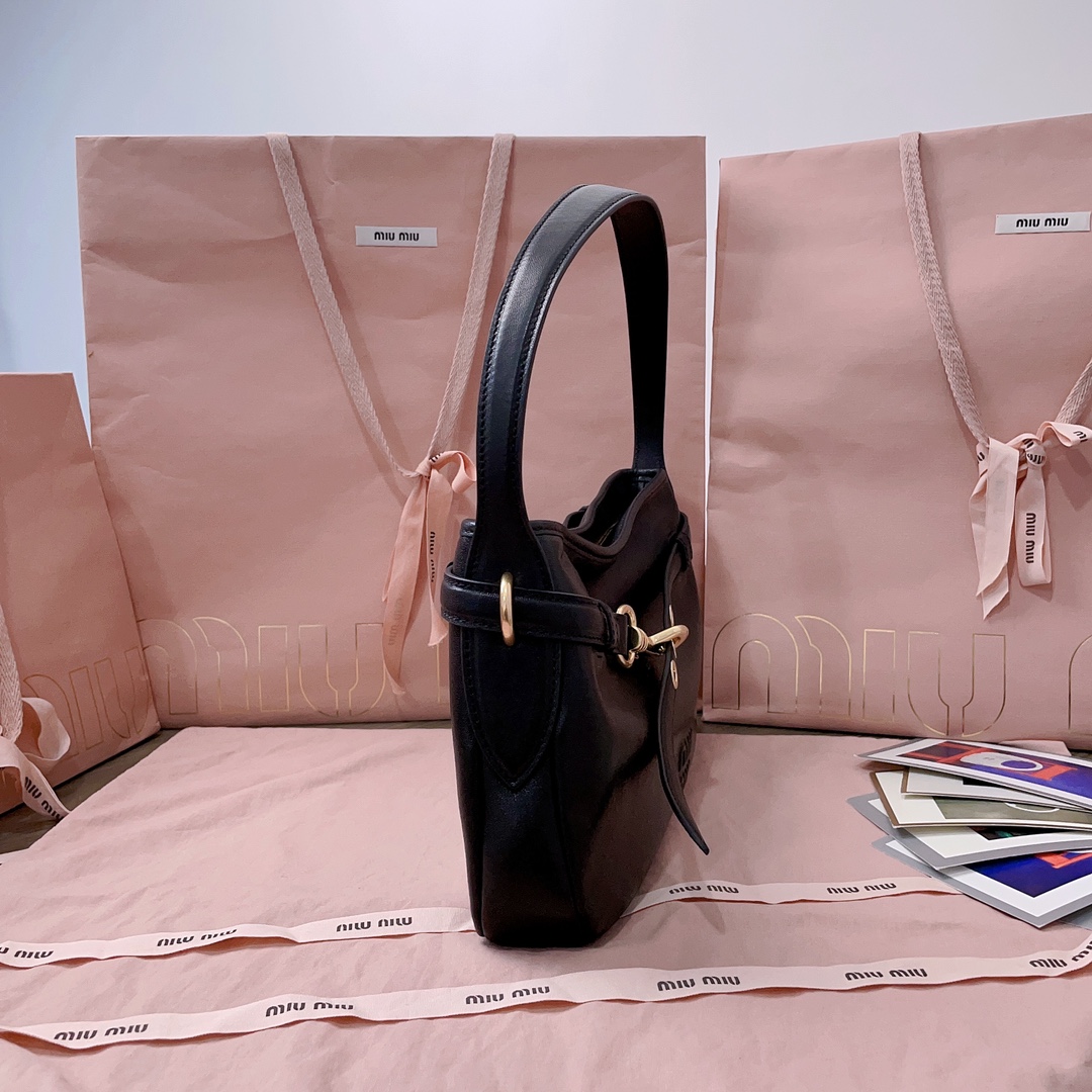 Miu Miu Women's Leather Shoulder Bags | Miu Miu