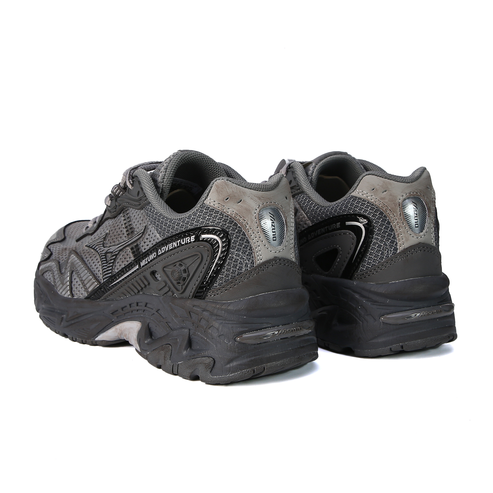 Mizuno Racer S Men’s Athletic Sneaker Training Shoe Gray