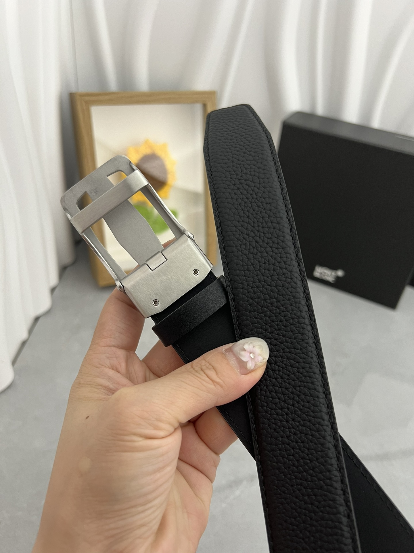 Montblanc Classic Black Leather Belt with Palladium-Finish Buckle